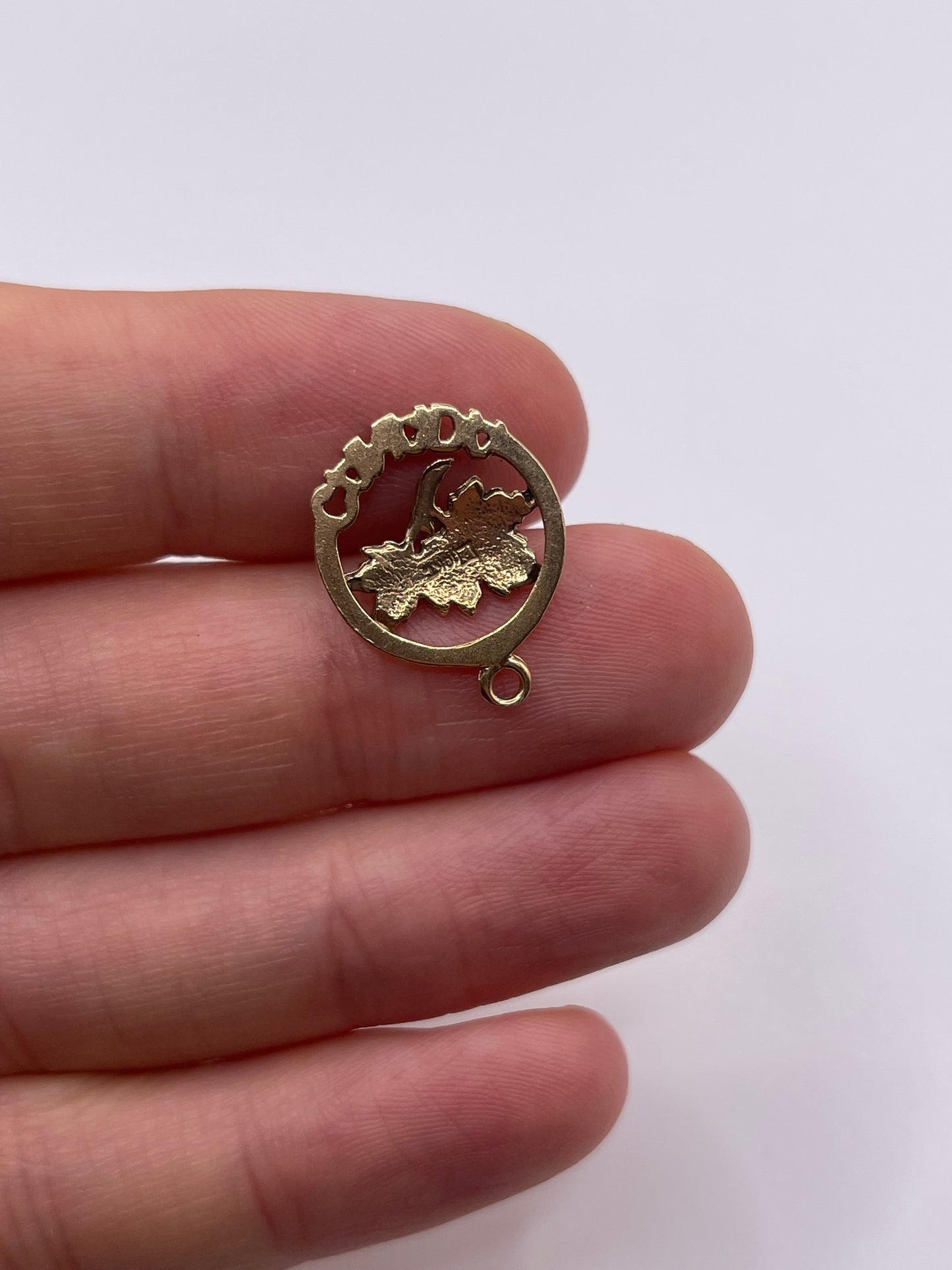 9ct gold Canada charm