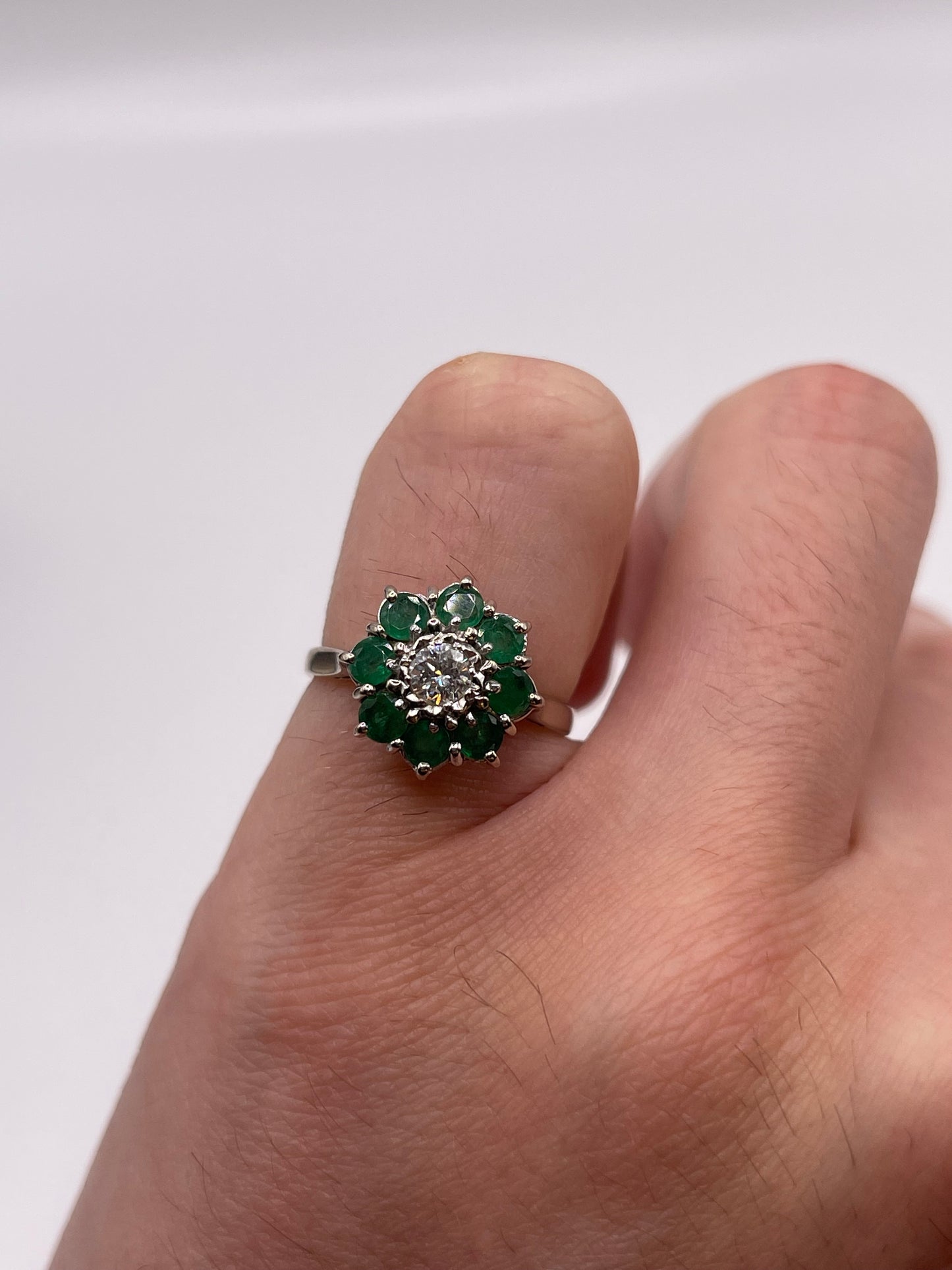 18ct white gold emerald and diamond ring