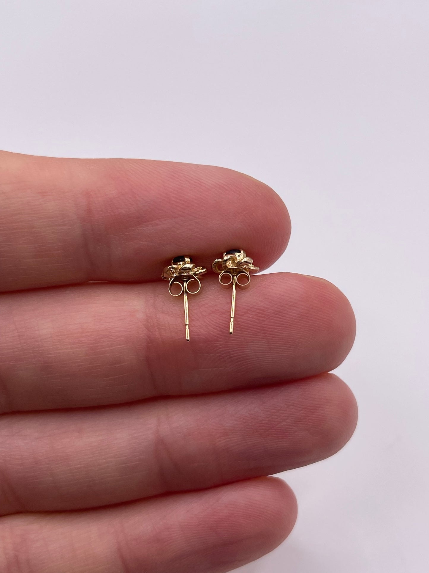 9ct gold sapphire earrings