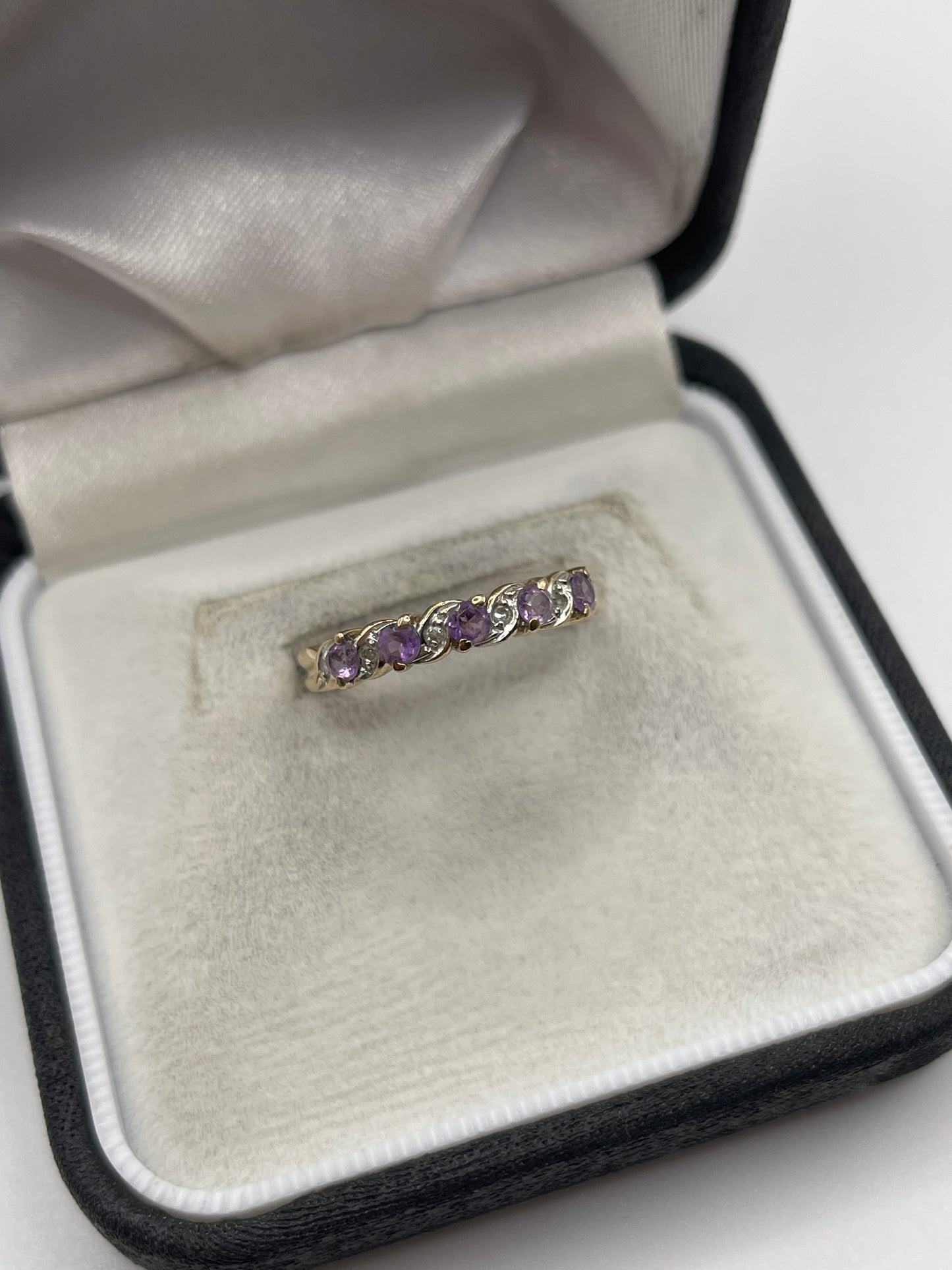 9ct gold amethyst and diamond ring