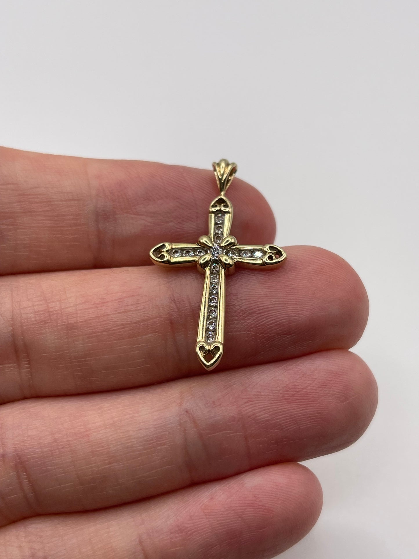 9ct gold cz cross pendant