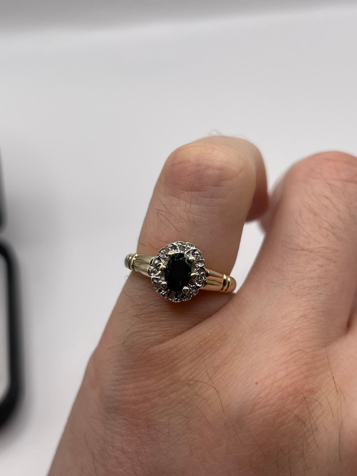9ct gold sapphire and diamond ring