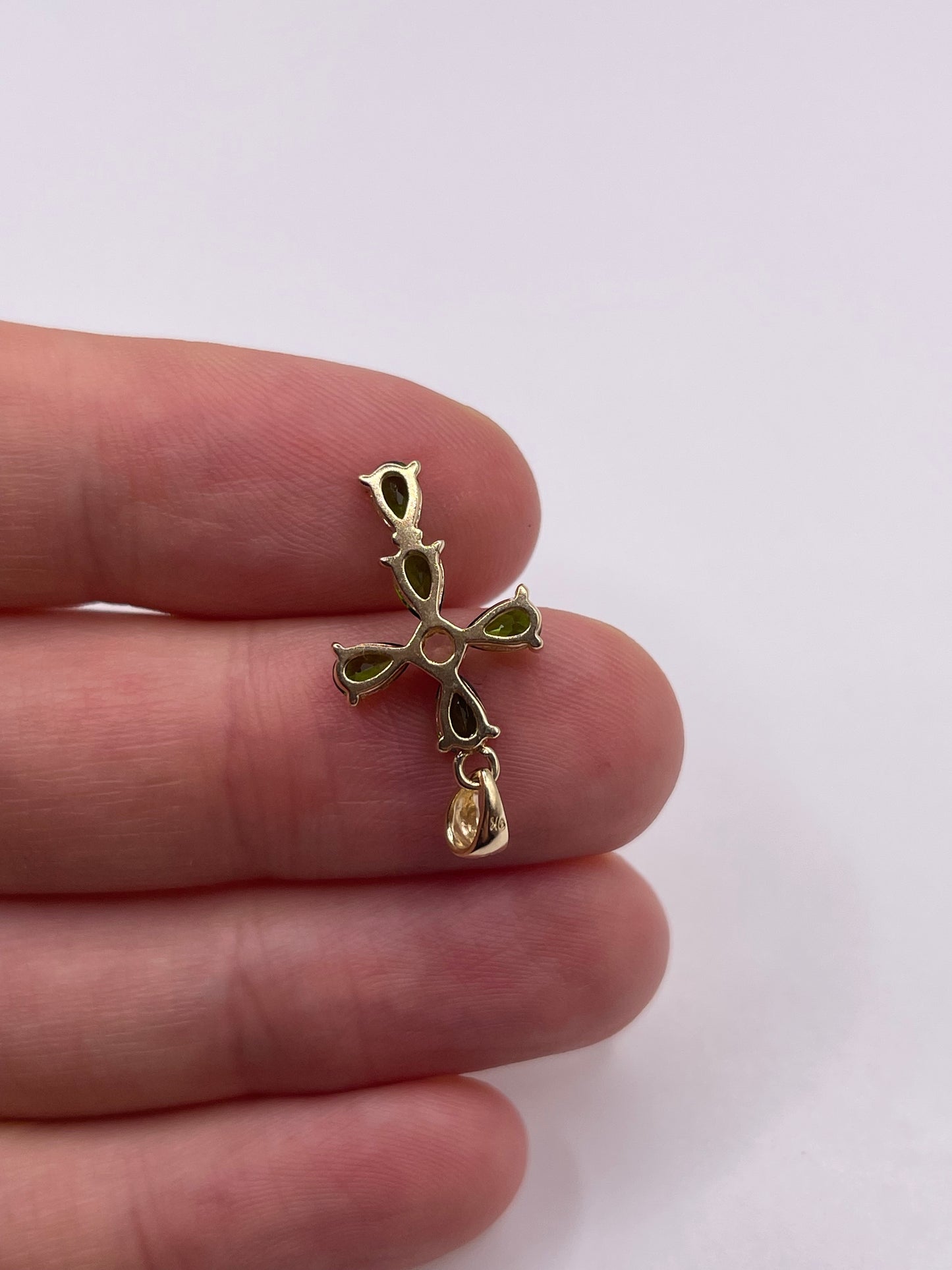 9ct gold diopside and zircon cross pendant