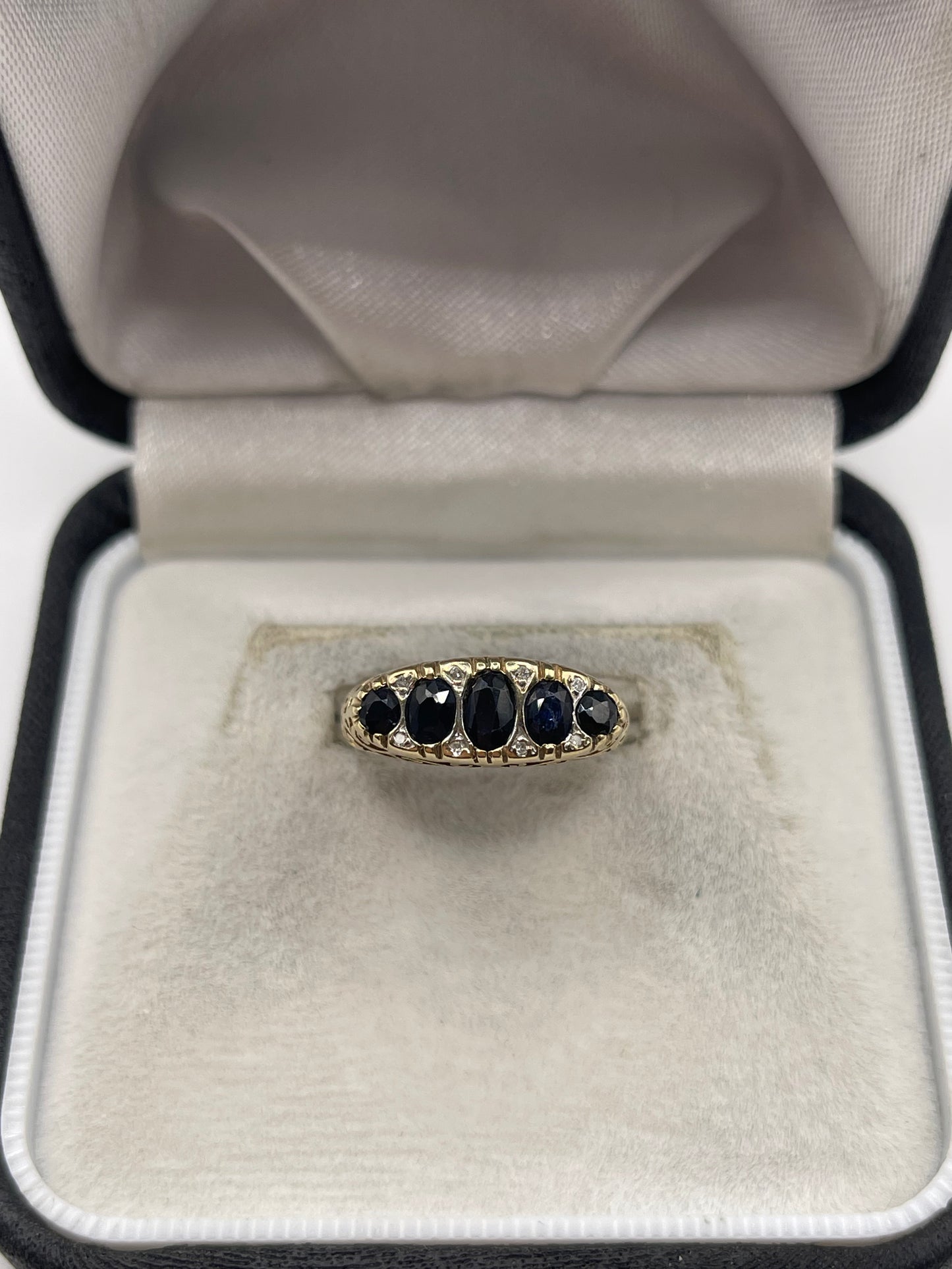 9ct gold sapphire and diamond ring