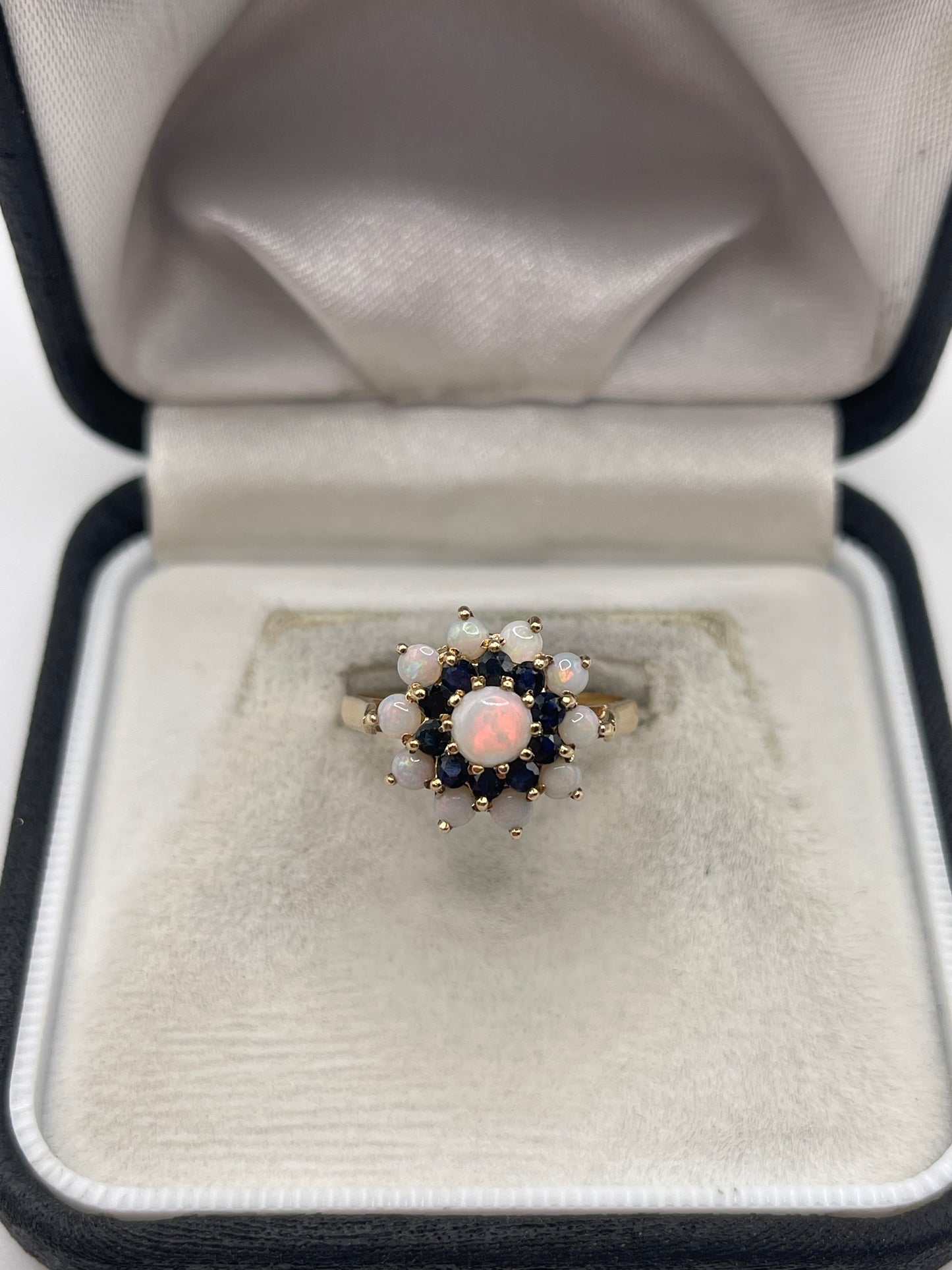 9ct gold opal and sapphire ring