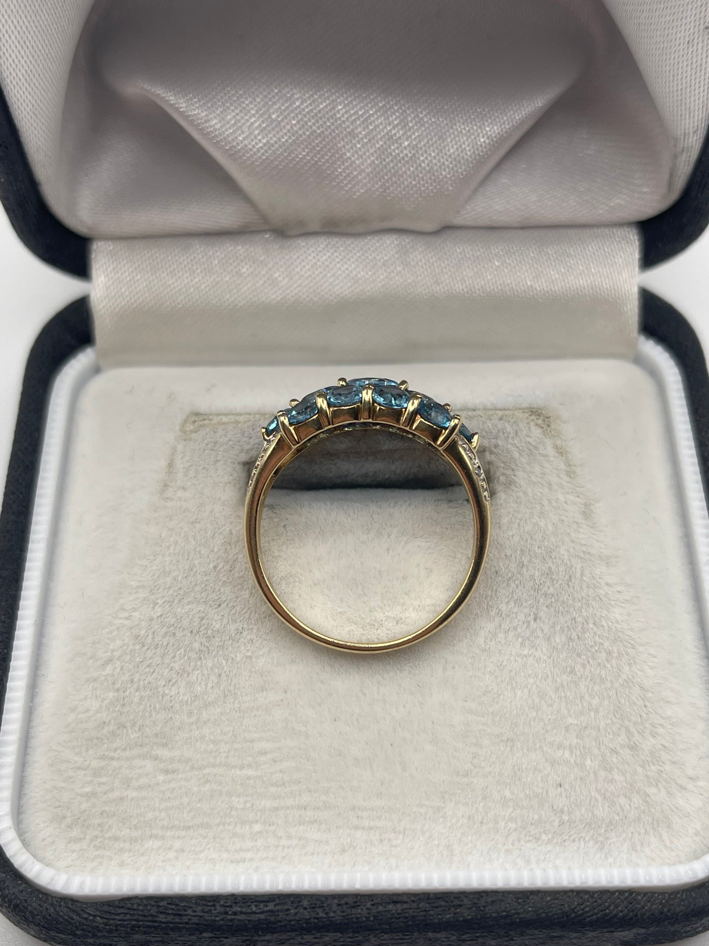 9ct gold topaz and diamond ring