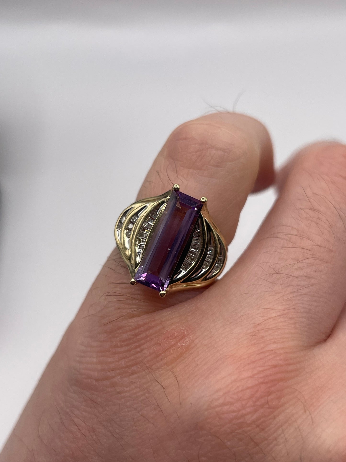 9ct gold amethyst and diamond ring