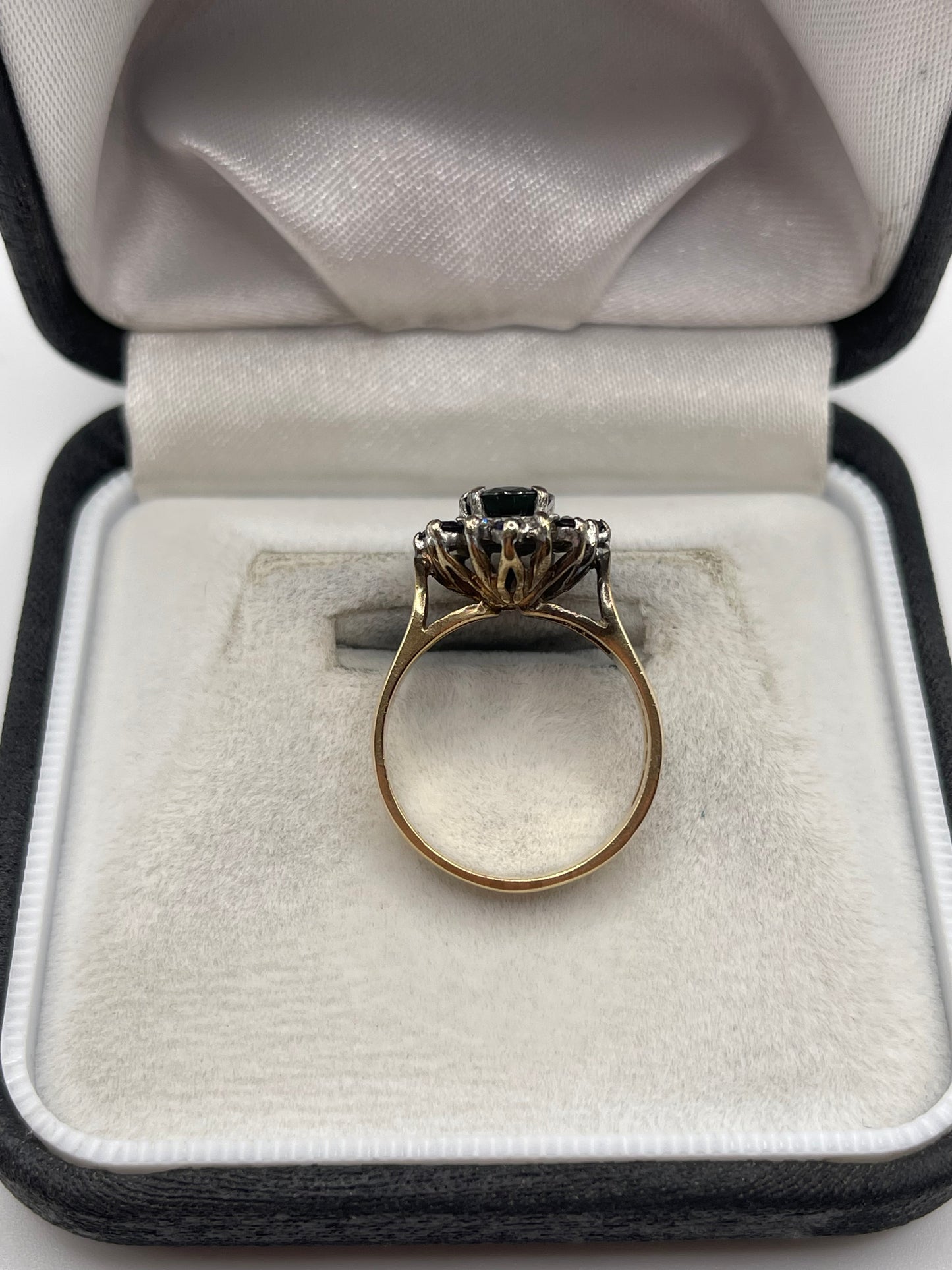 9ct gold sapphire and diamond ring
