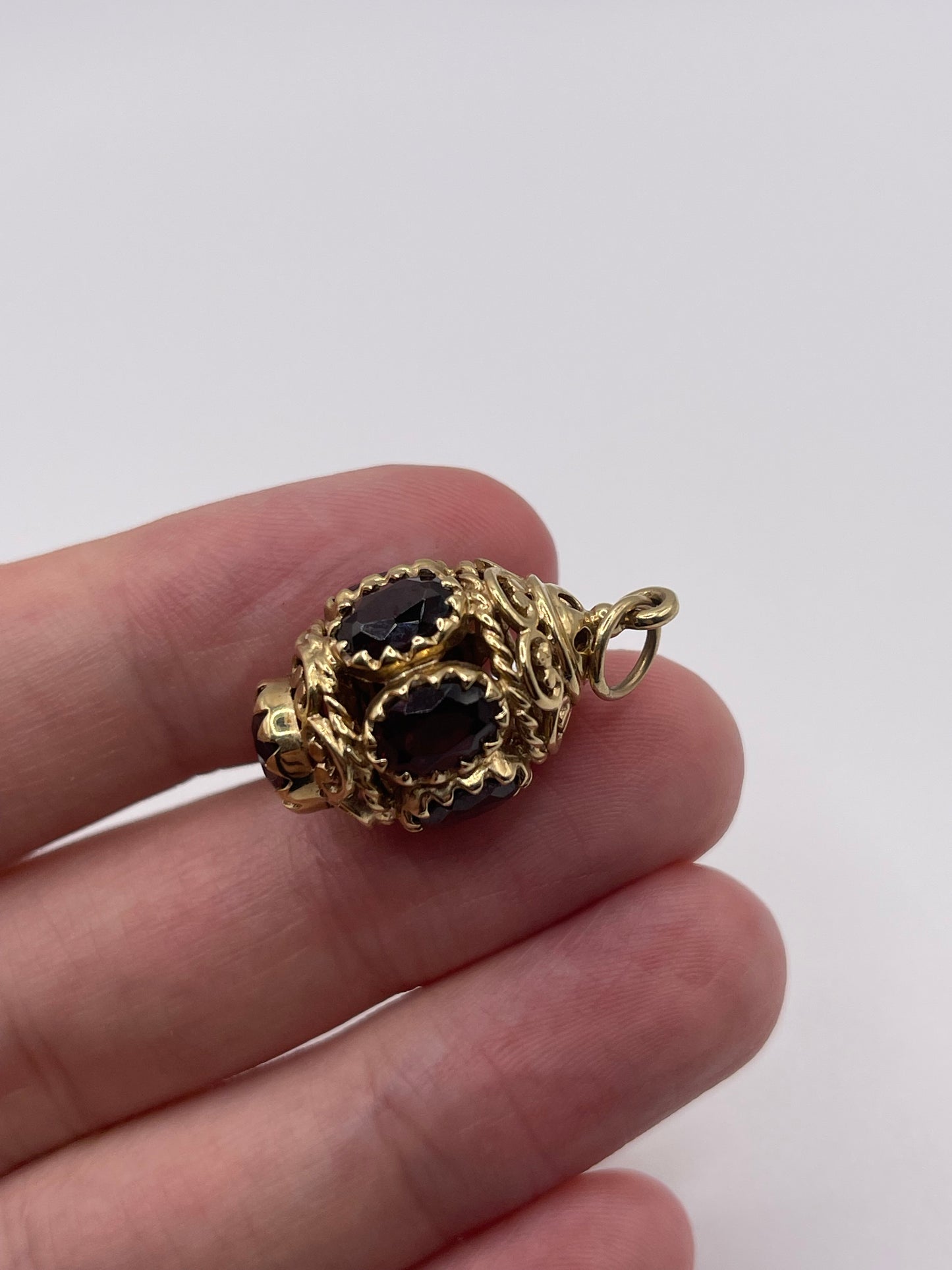 9ct gold garnet lantern pendant