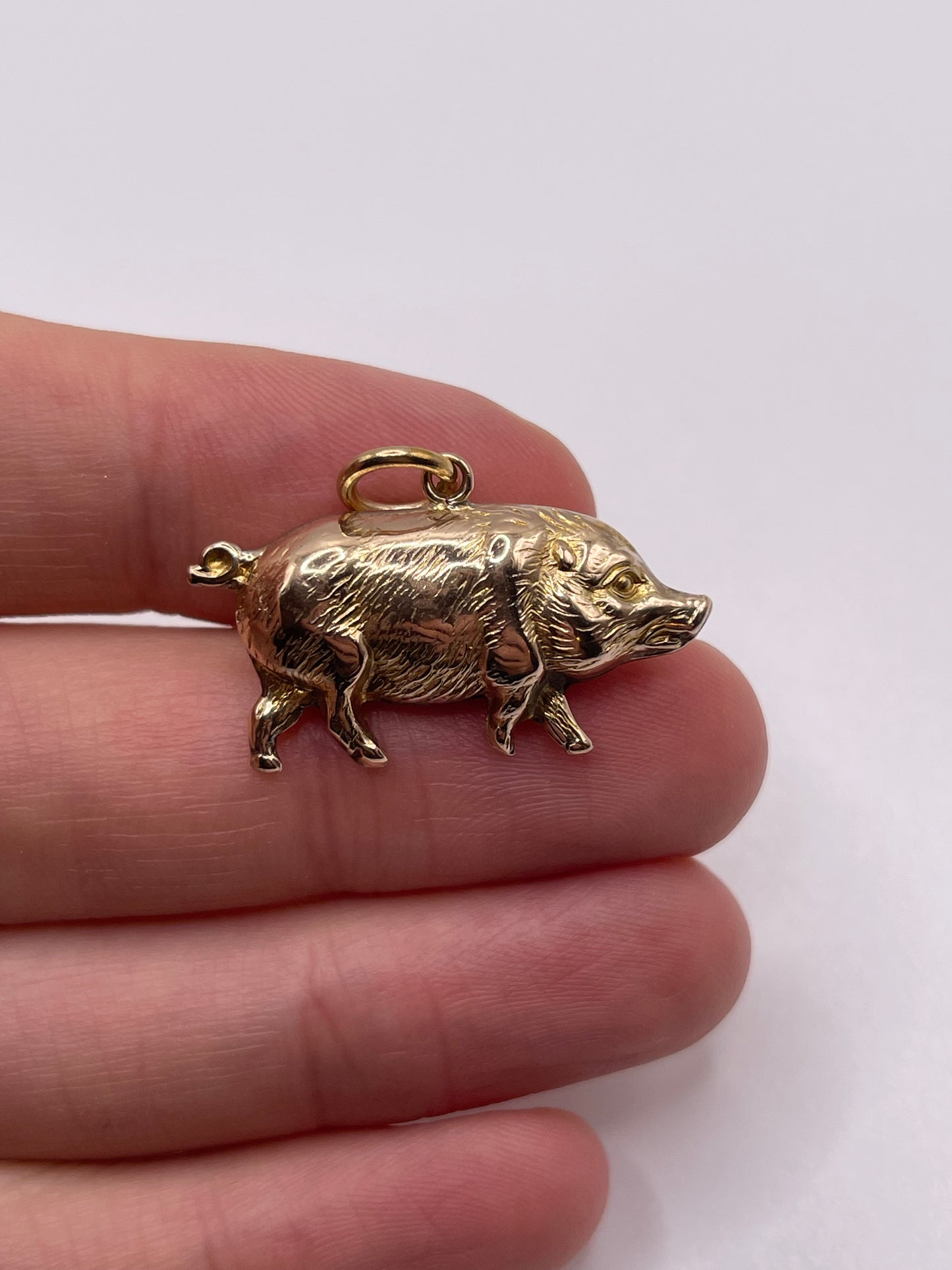 9ct gold pig charm
