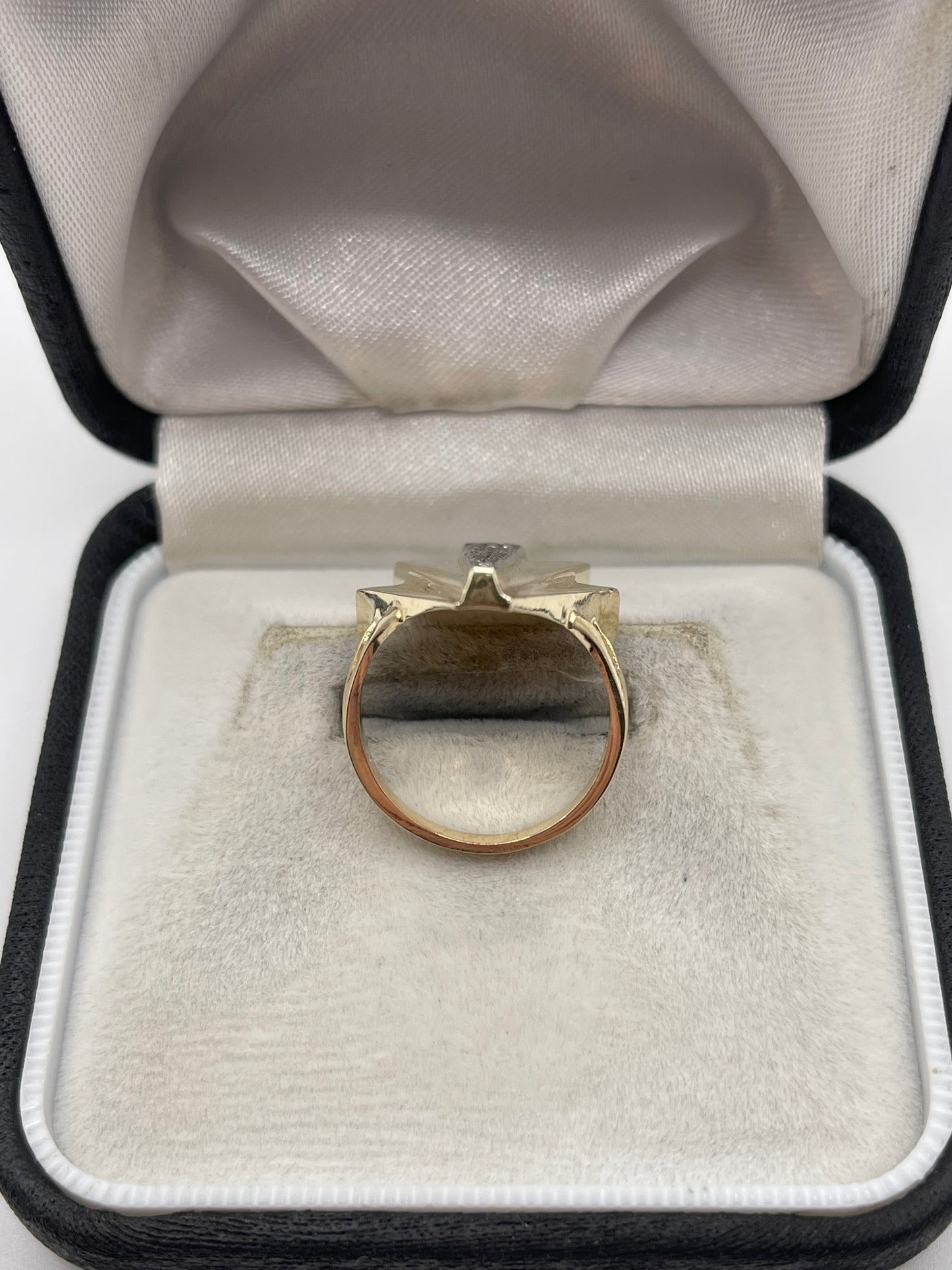9ct gold art deco style ring