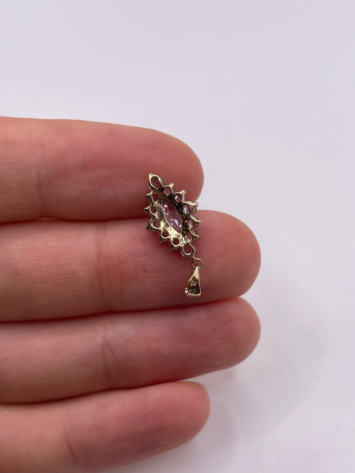 9ct gold tanzanite cluster pendant