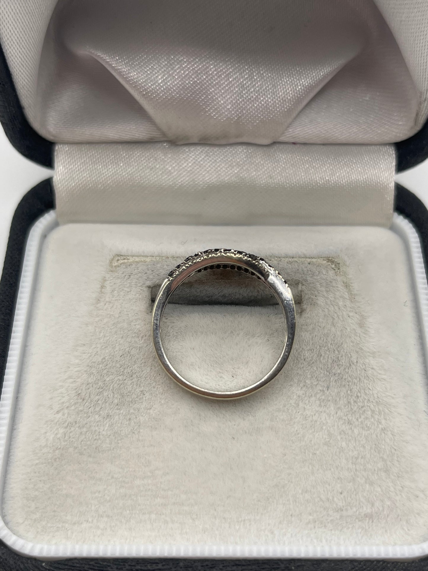 9ct white gold diamond cluster ring