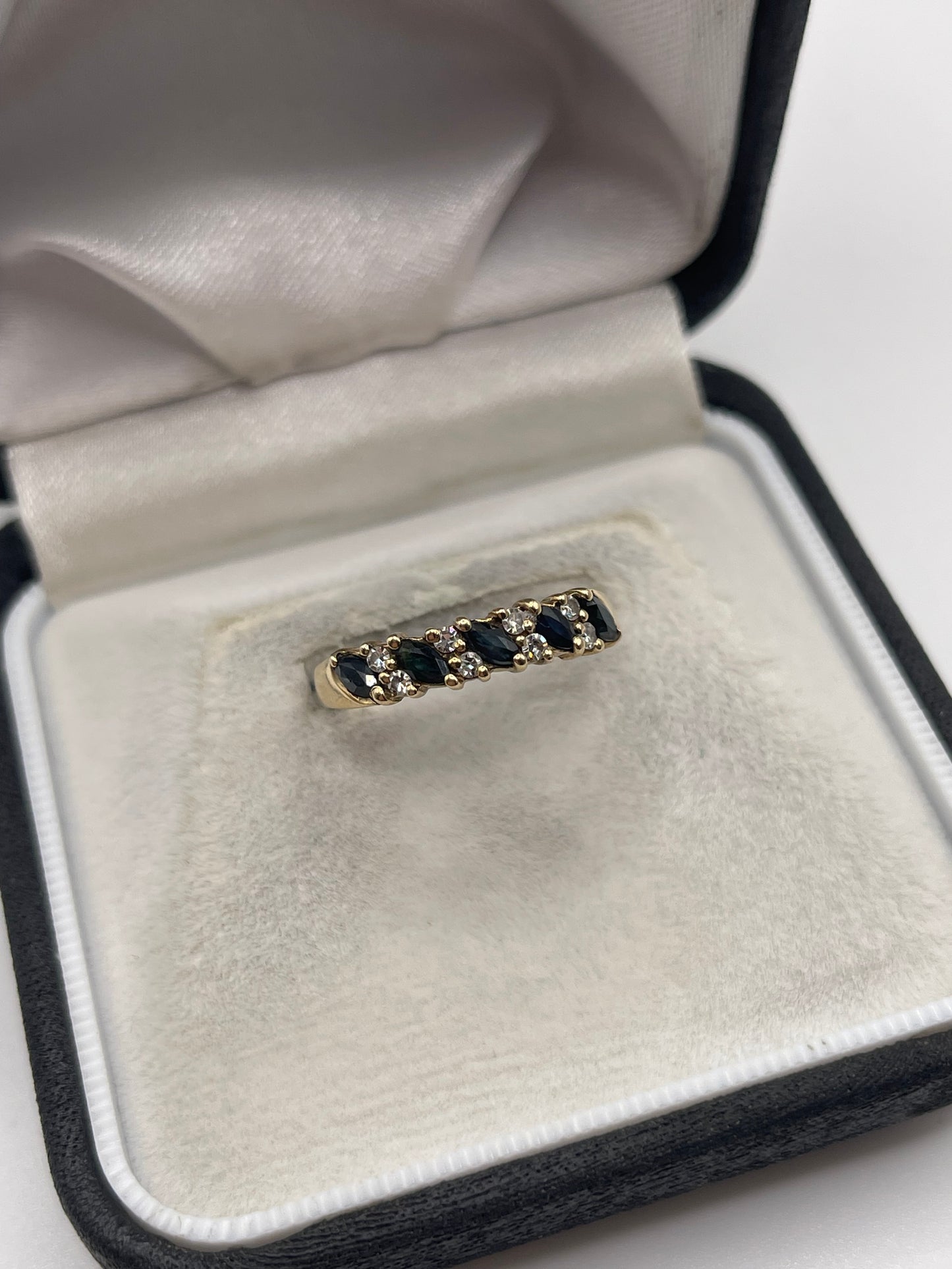 9ct gold sapphire and diamond ring