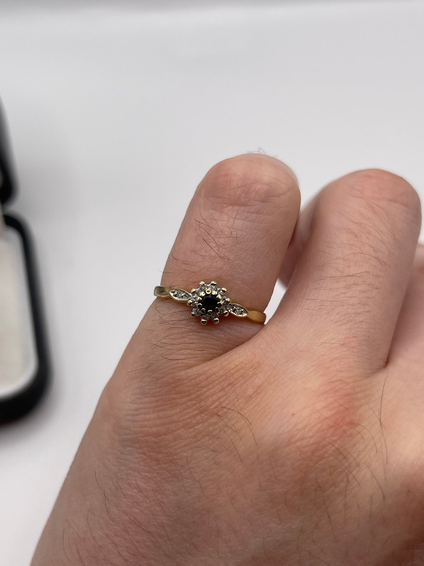 9ct gold sapphire and diamond ring