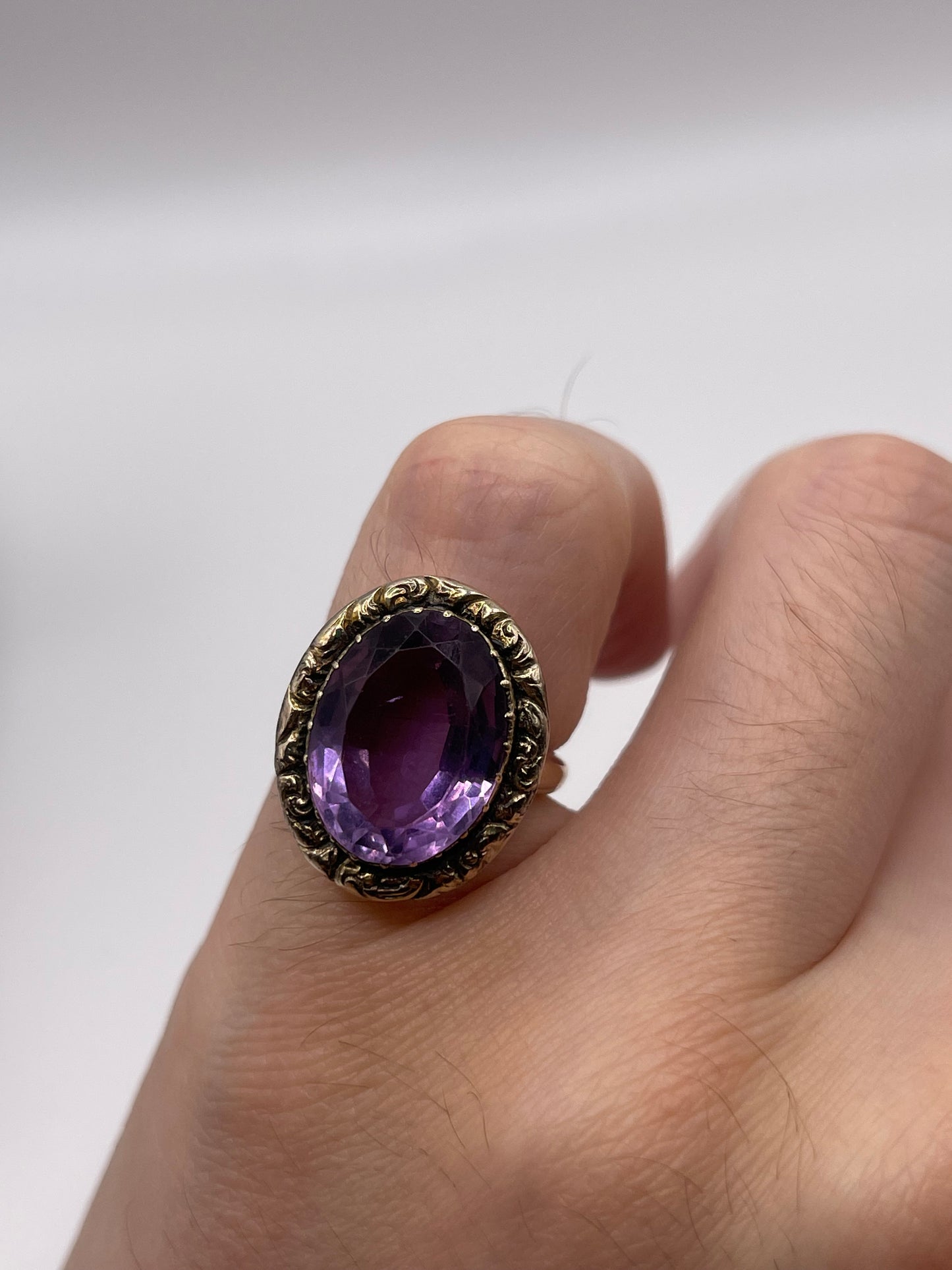 Antique 14ct gold amethyst ring