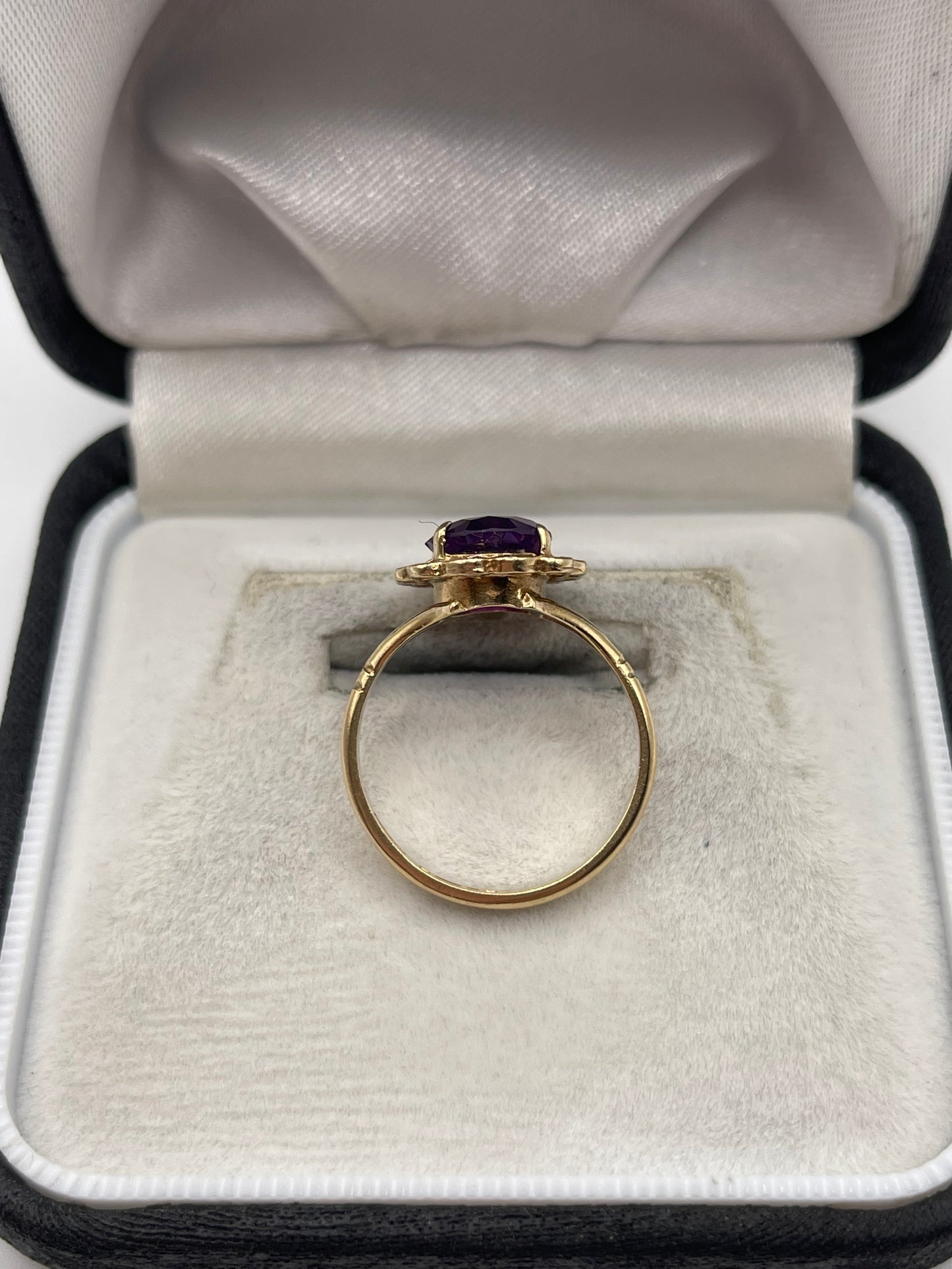9ct gold amethyst ring