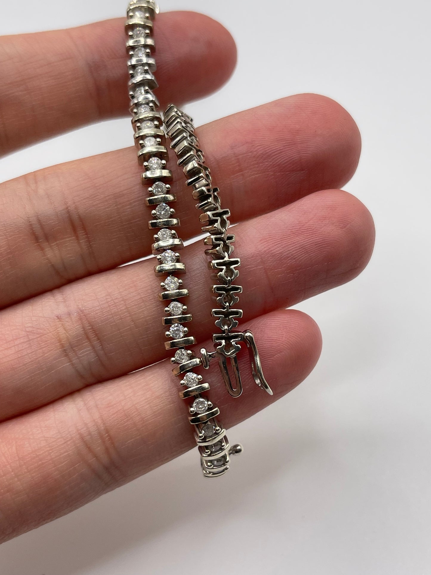 9ct white gold diamond bracelet