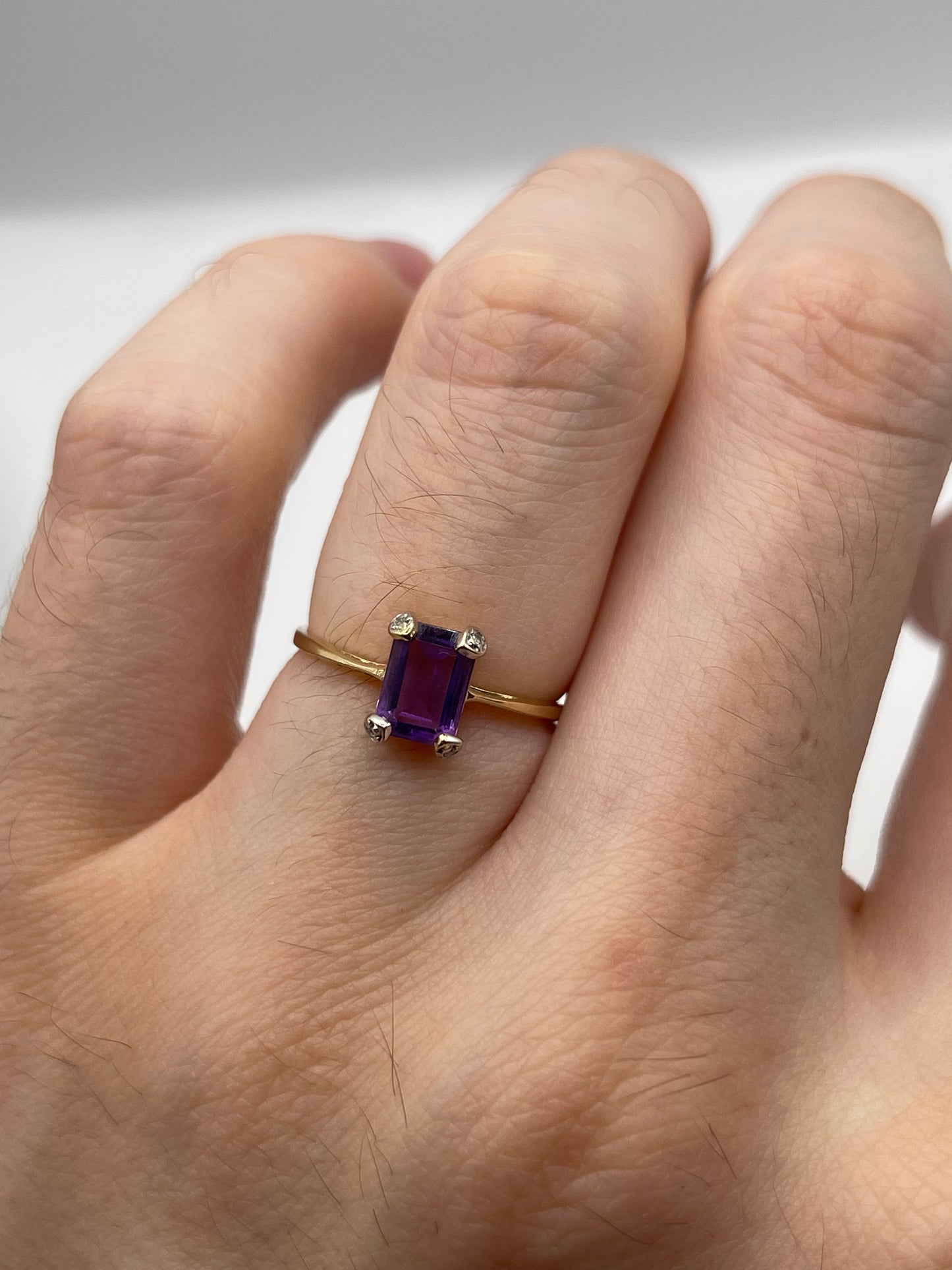 9ct gold amethyst and diamond ring