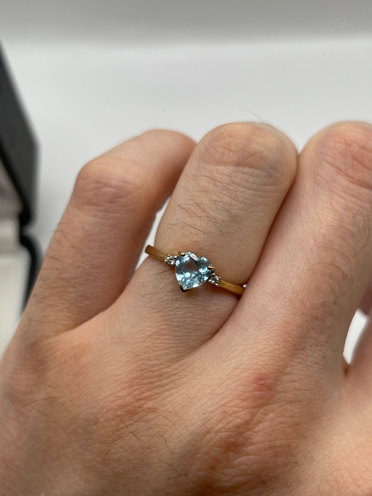 9ct gold topaz and zircon ring