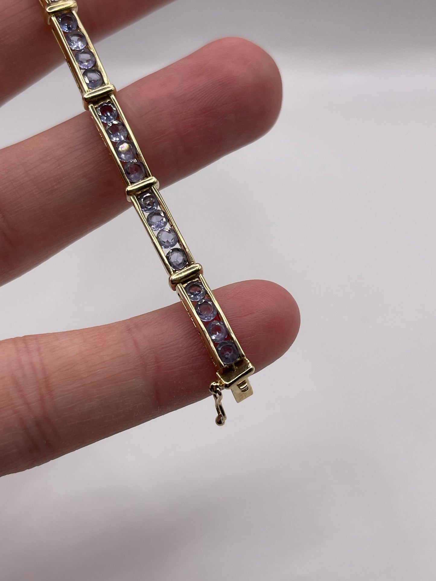9ct gold tanzanite bracelet
