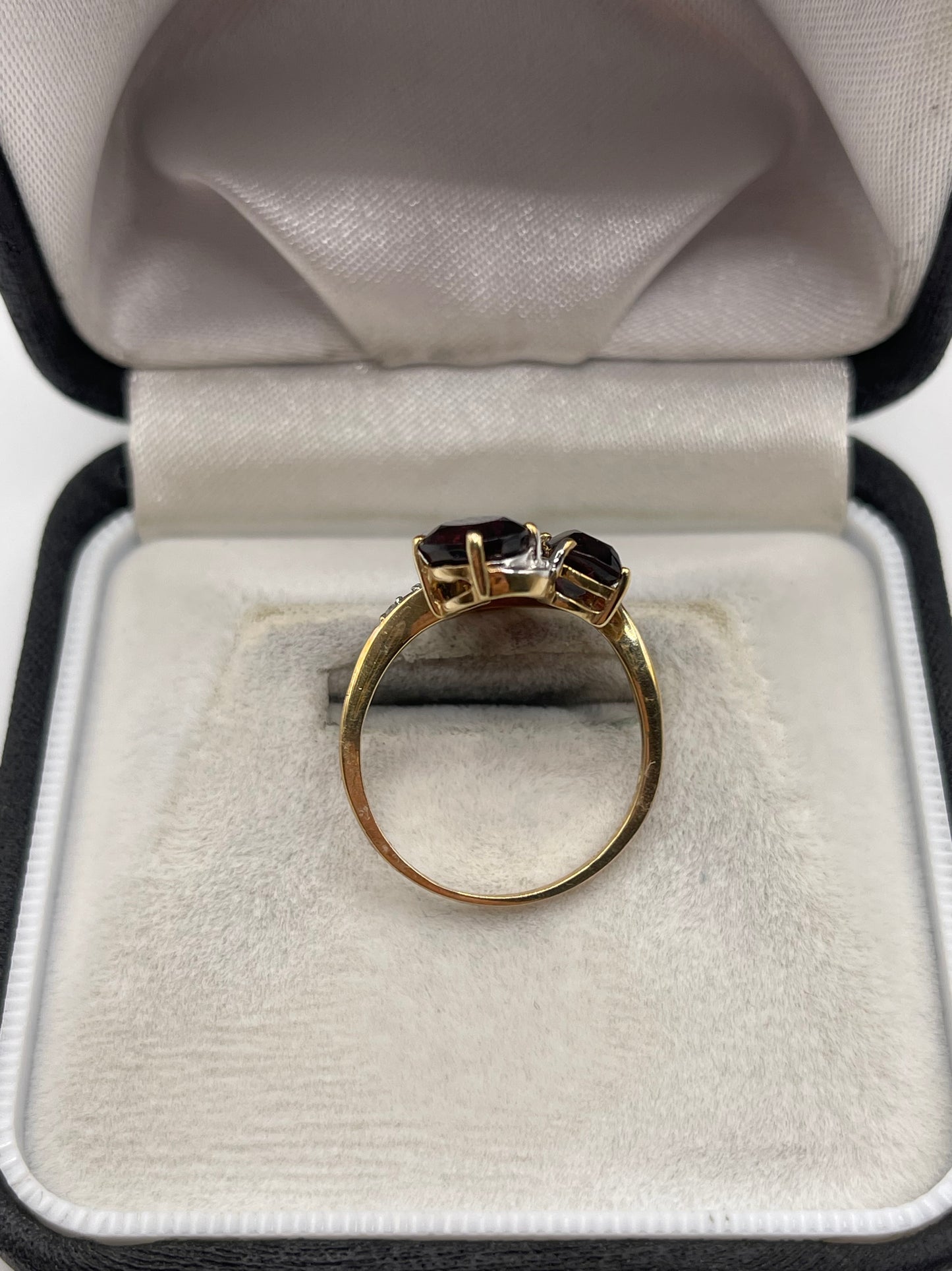 9ct gold spinel and diamond ring