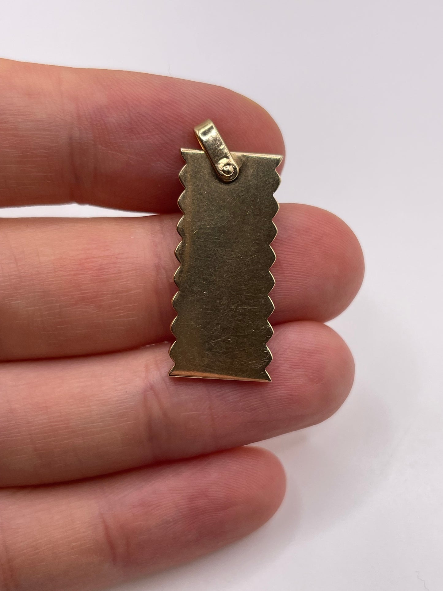 9ct gold ingot pendant