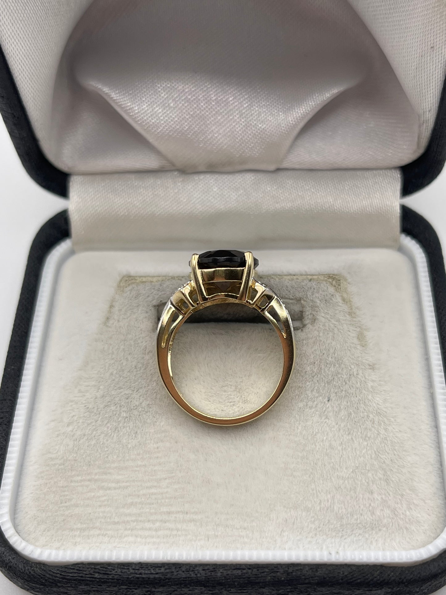 9ct gold Smokey quartz and diamond ring