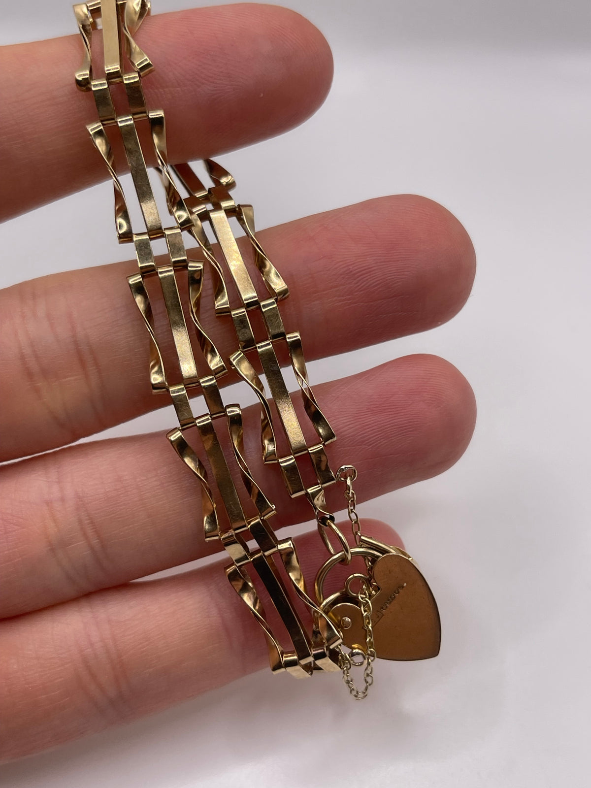 9ct gold padlock bracelet