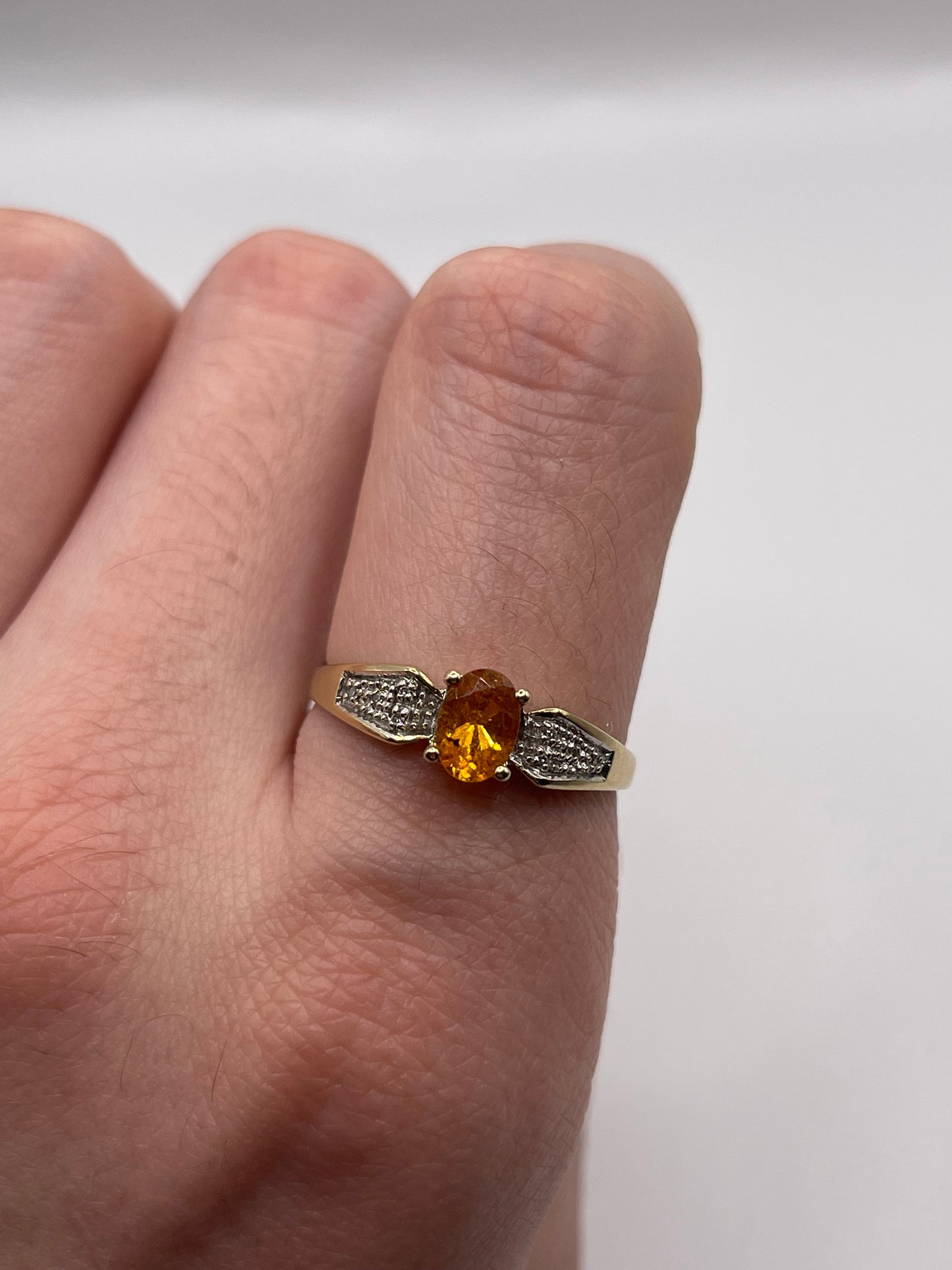 9ct gold mandarin garnet and diamond ring