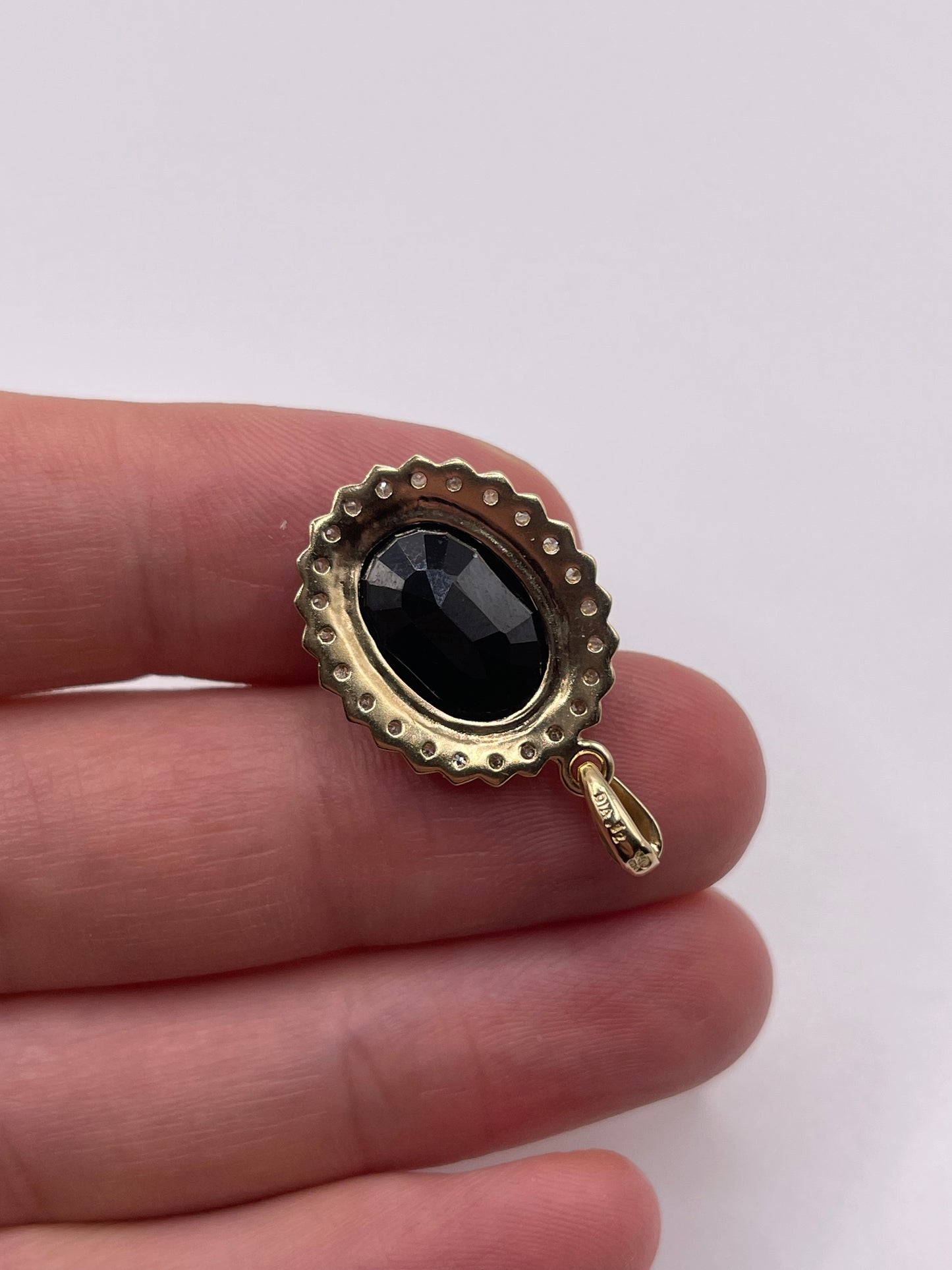 9ct gold sapphire and diamond pendant