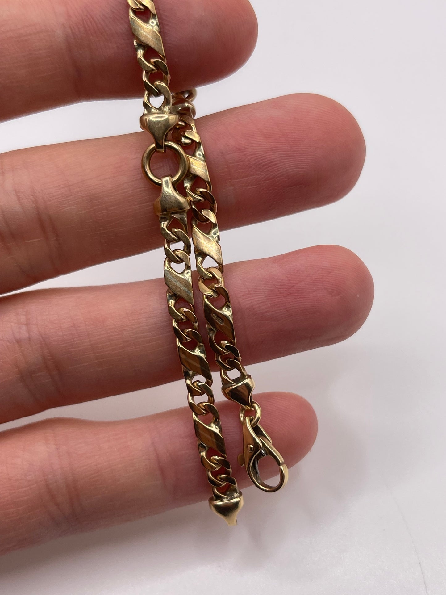 9ct gold bracelet