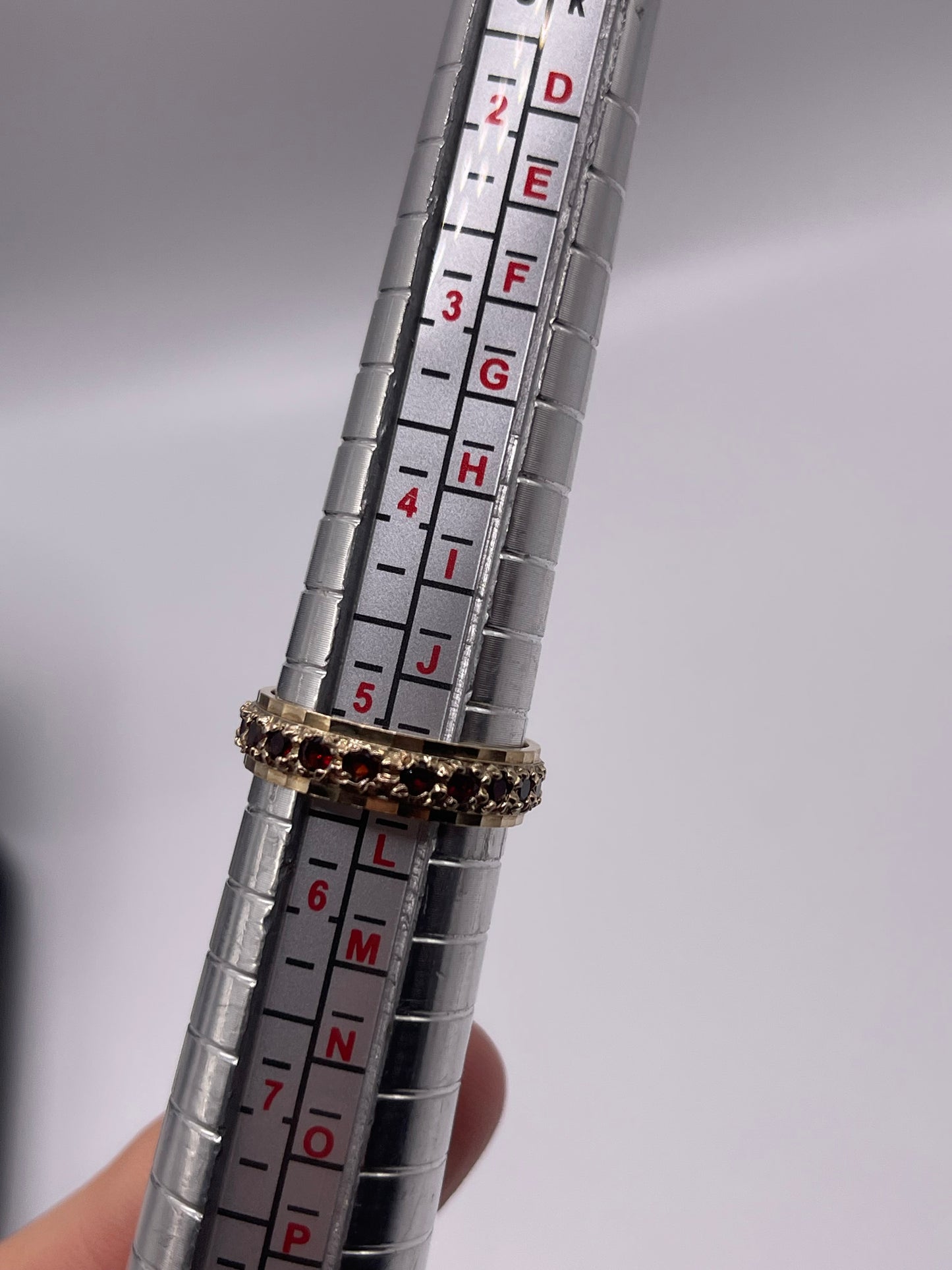 9ct gold garnet eternity ring