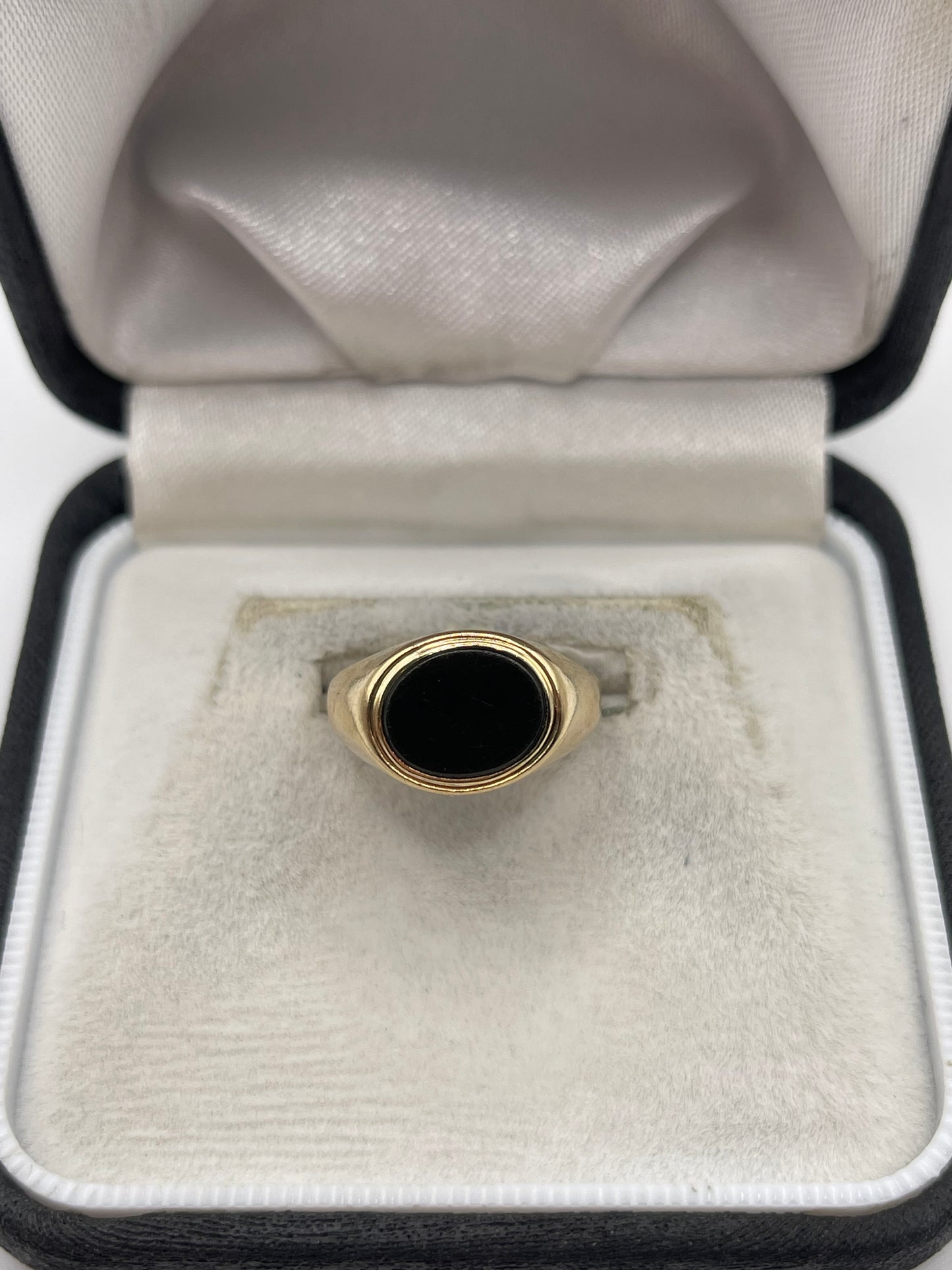 9ct gold onyx signet ring