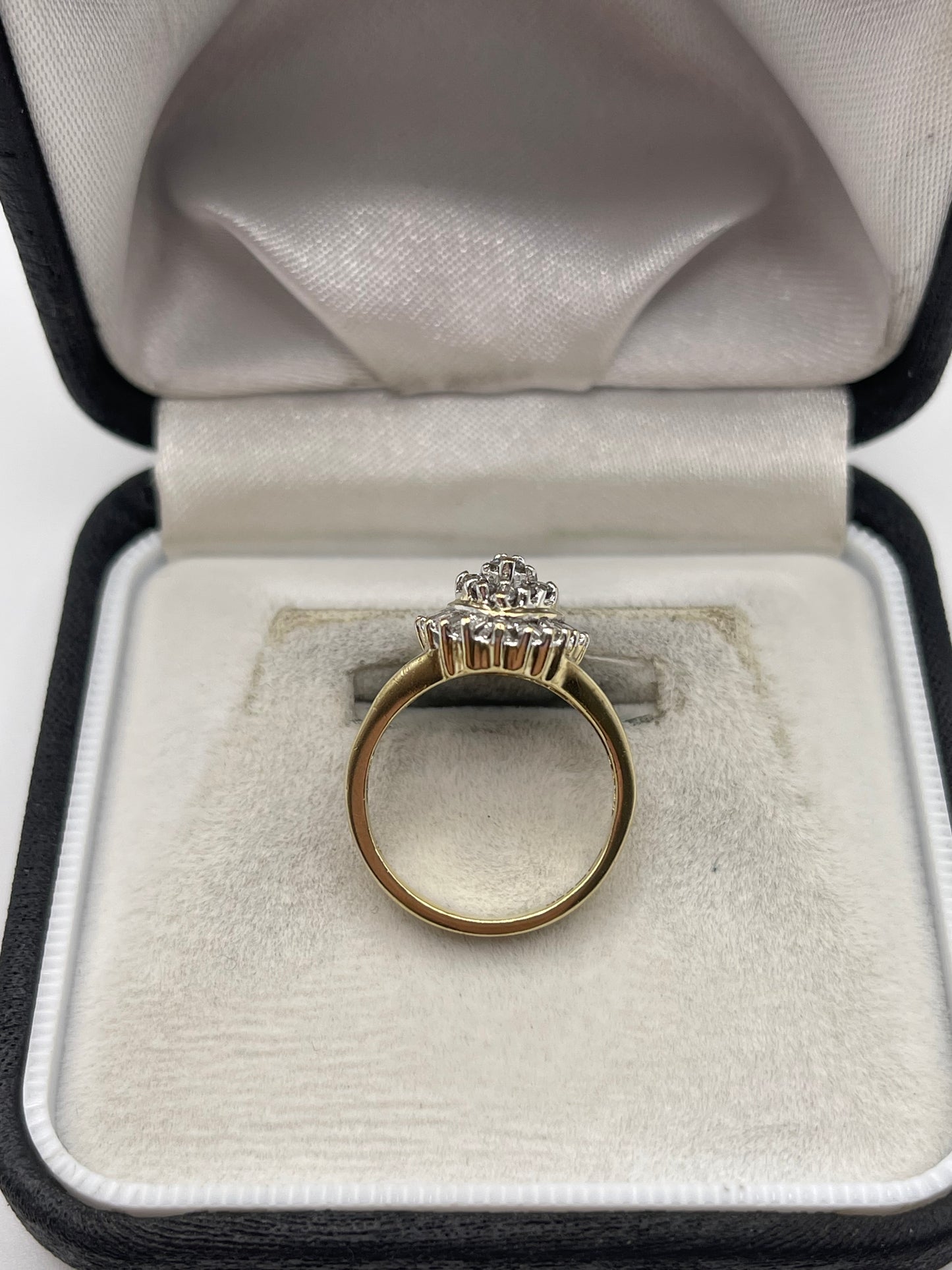 9ct gold diamond cluster ring