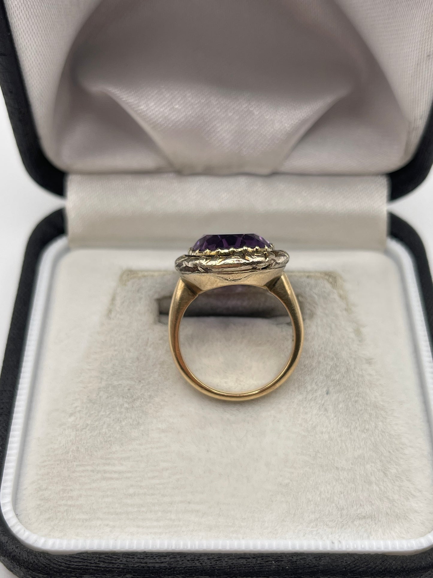 Antique 14ct gold amethyst ring