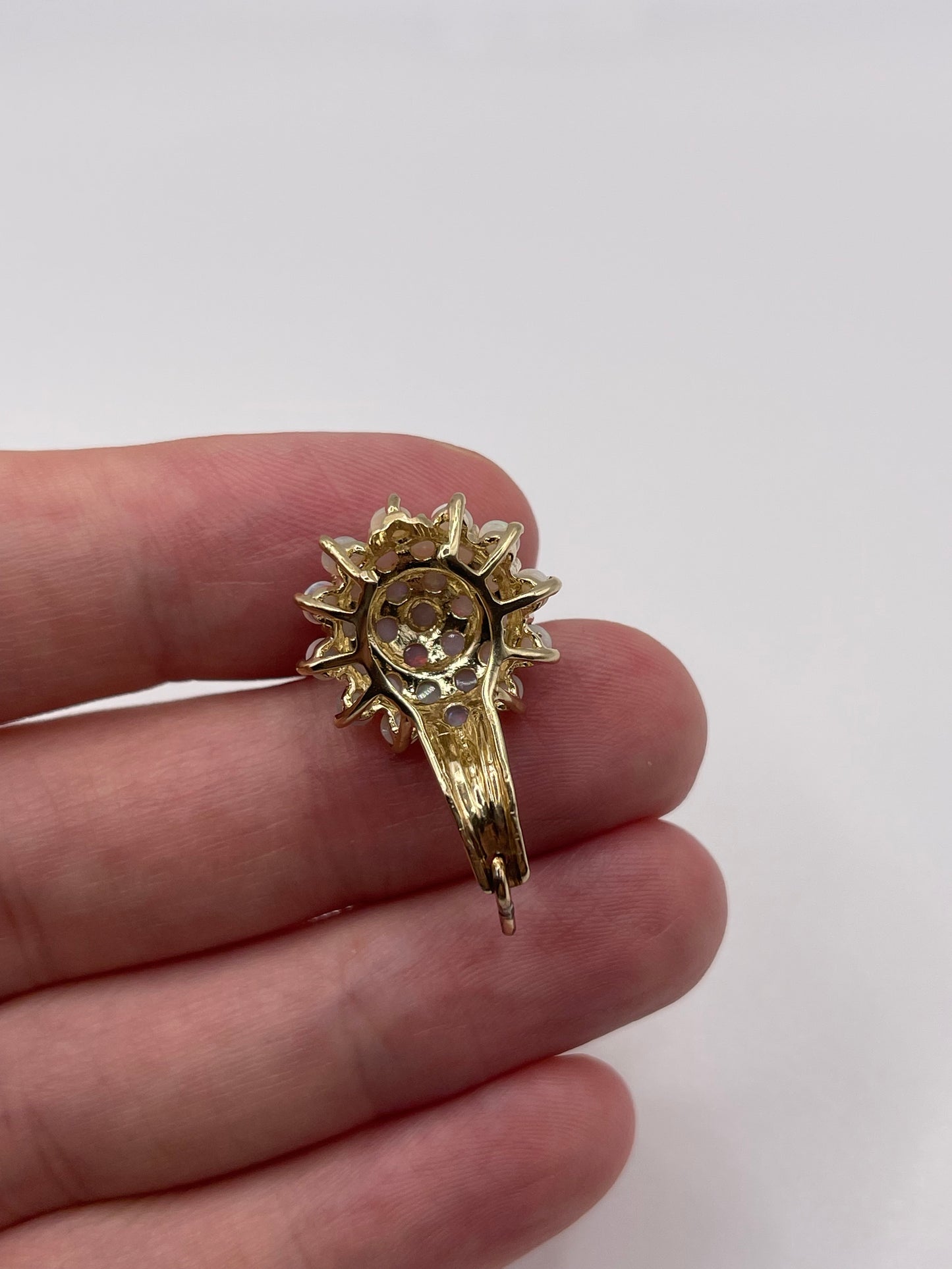 9ct gold opal cluster pendant