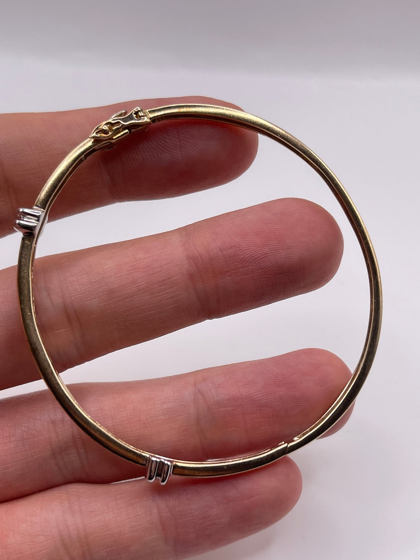9ct gold diamond bangle