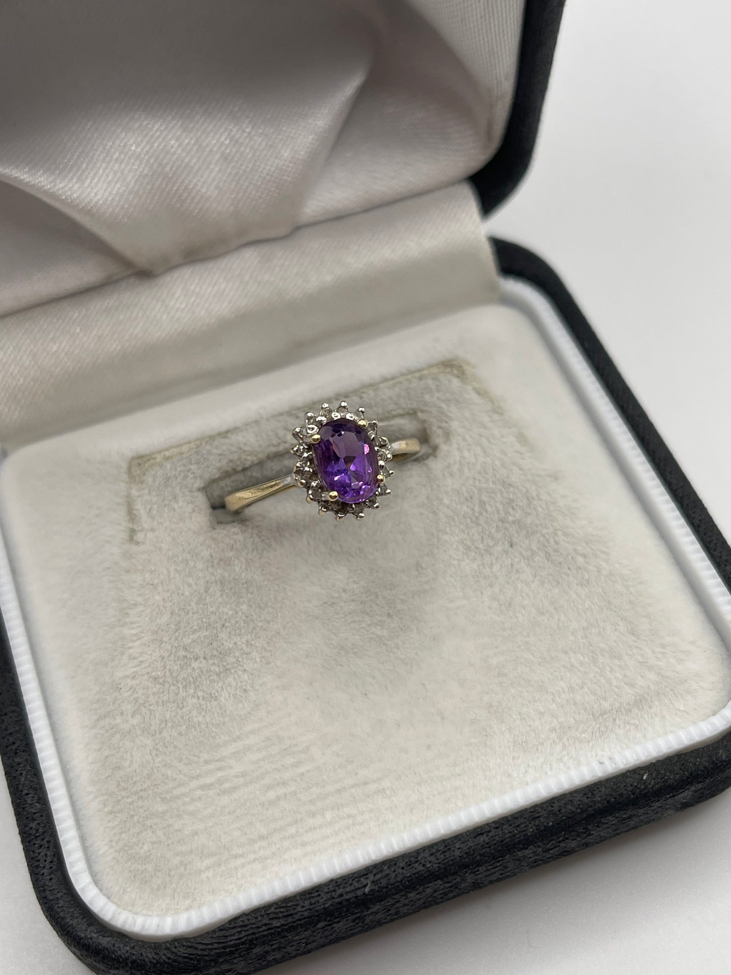 9ct gold amethyst and diamond ring