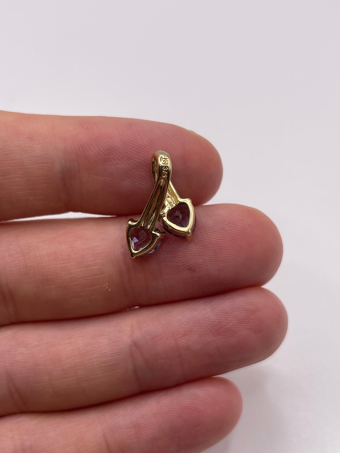 9ct gold iolite and diamond pendant