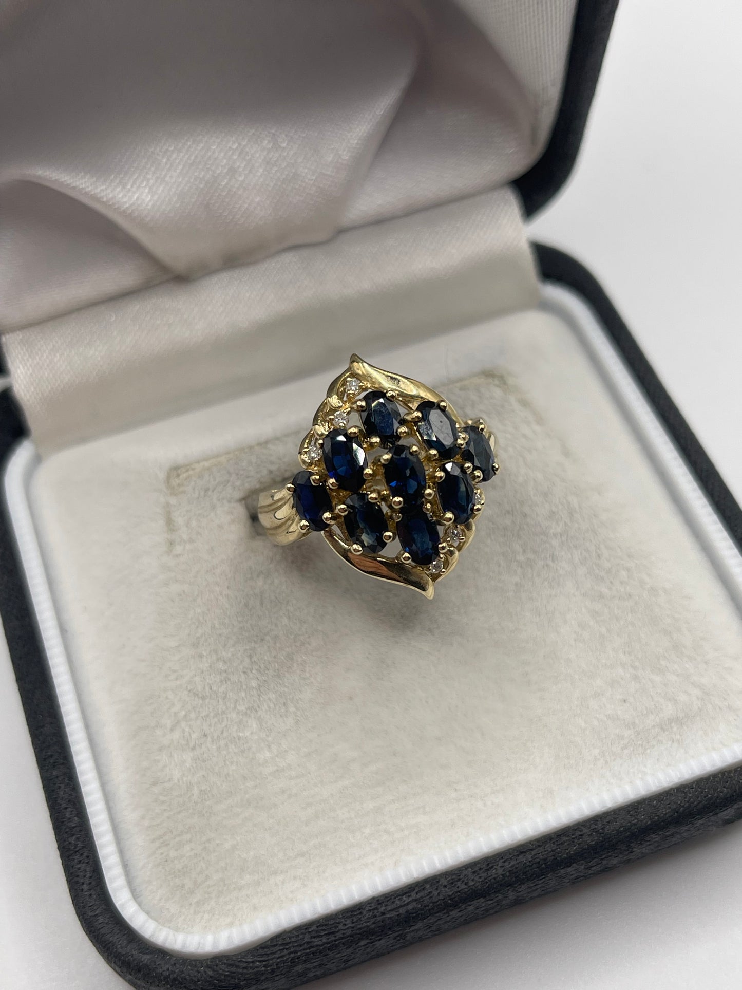 9ct gold sapphire and diamond ring