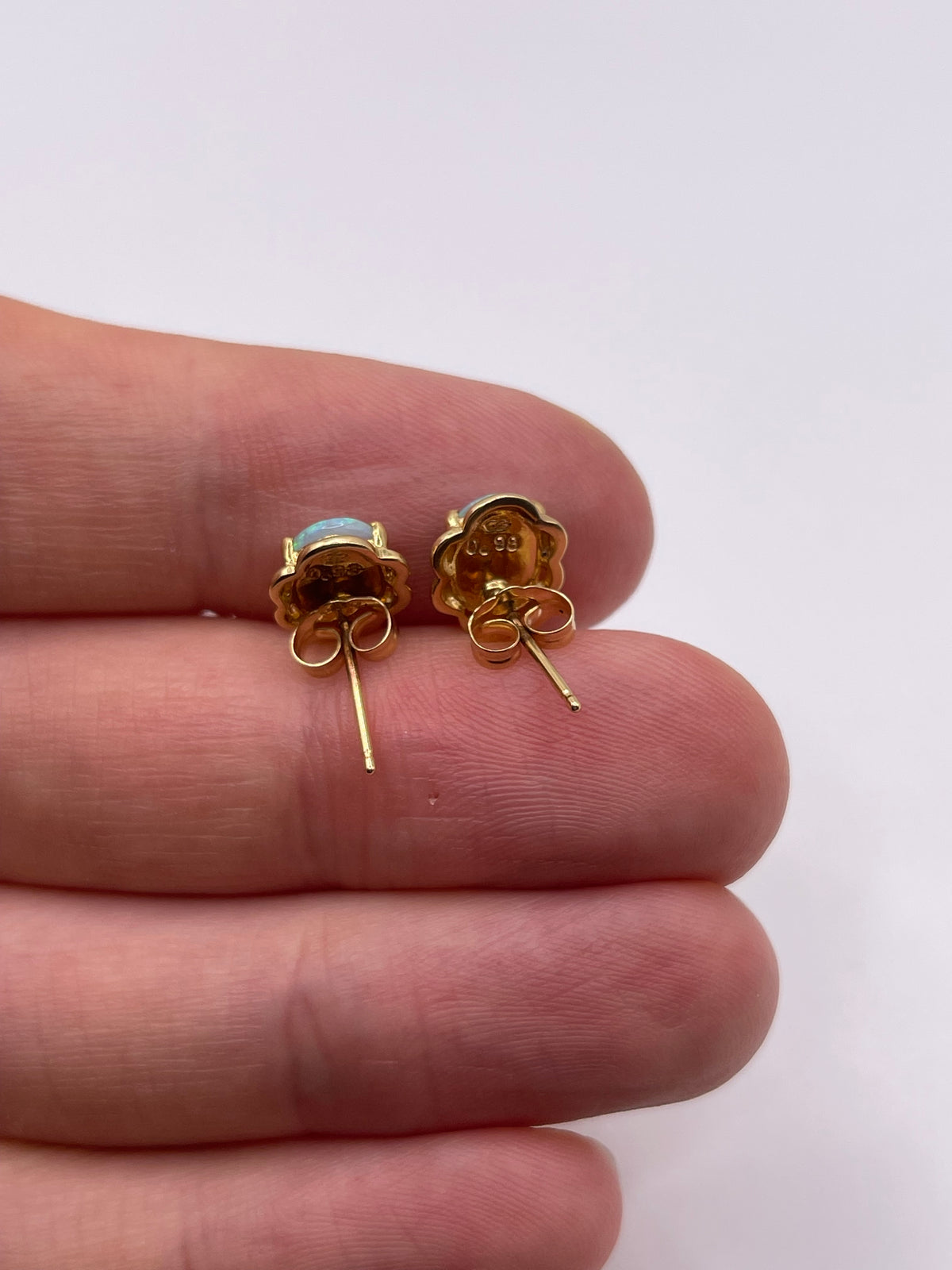 18ct gold opal earrings