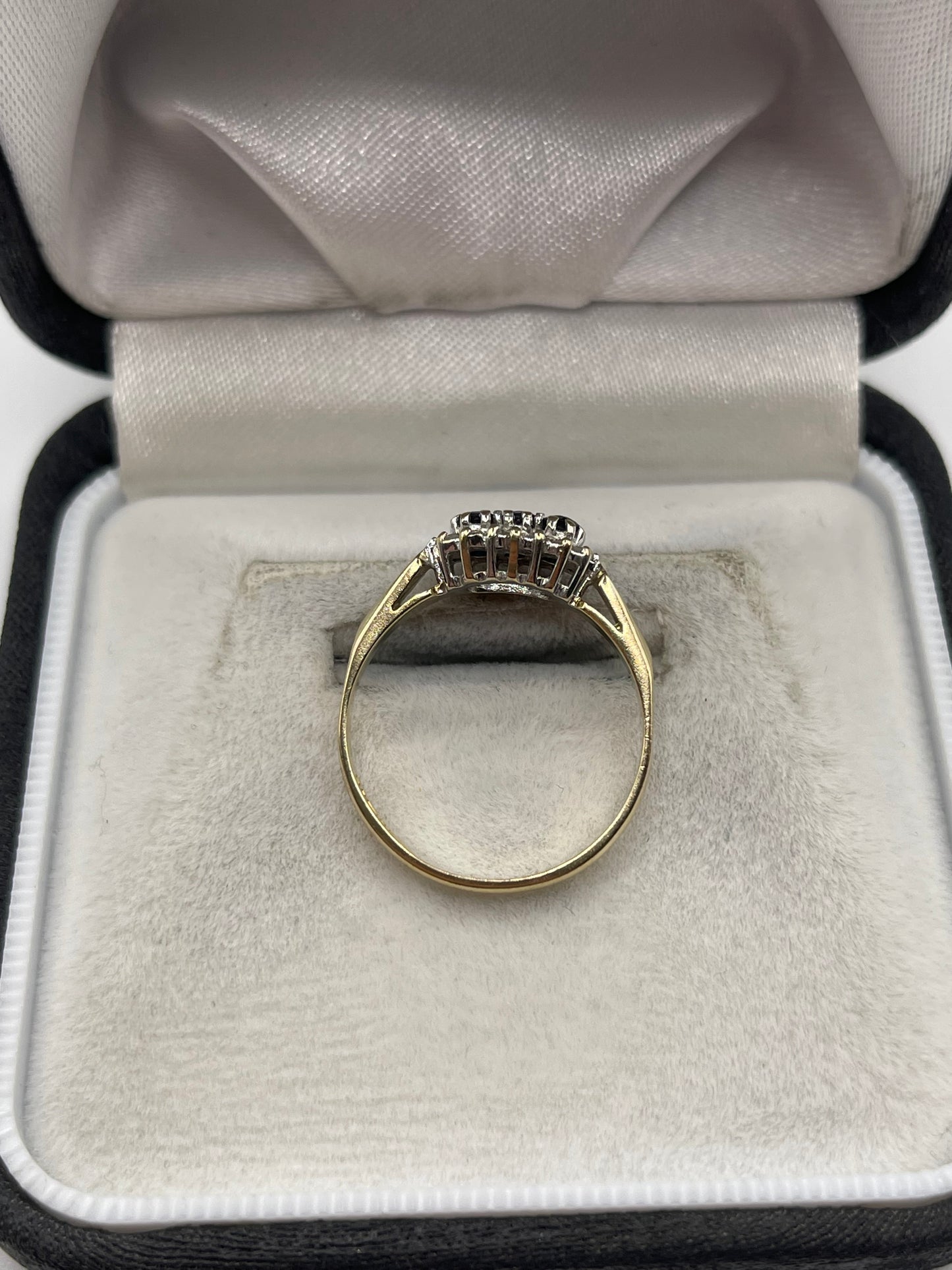 9ct gold sapphire and diamond ring