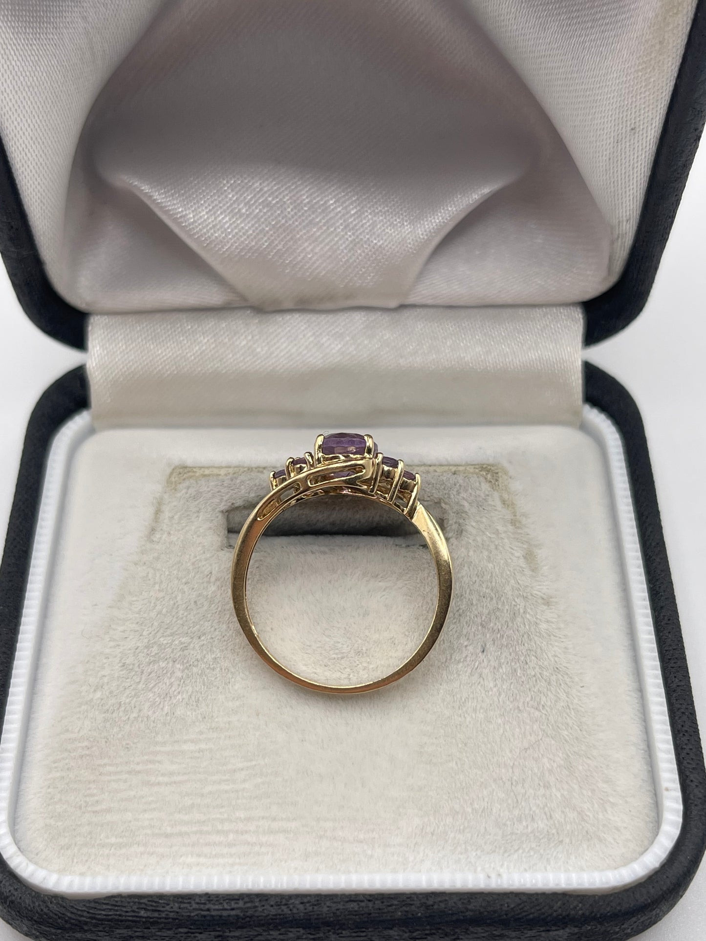 9ct gold amethyst ring