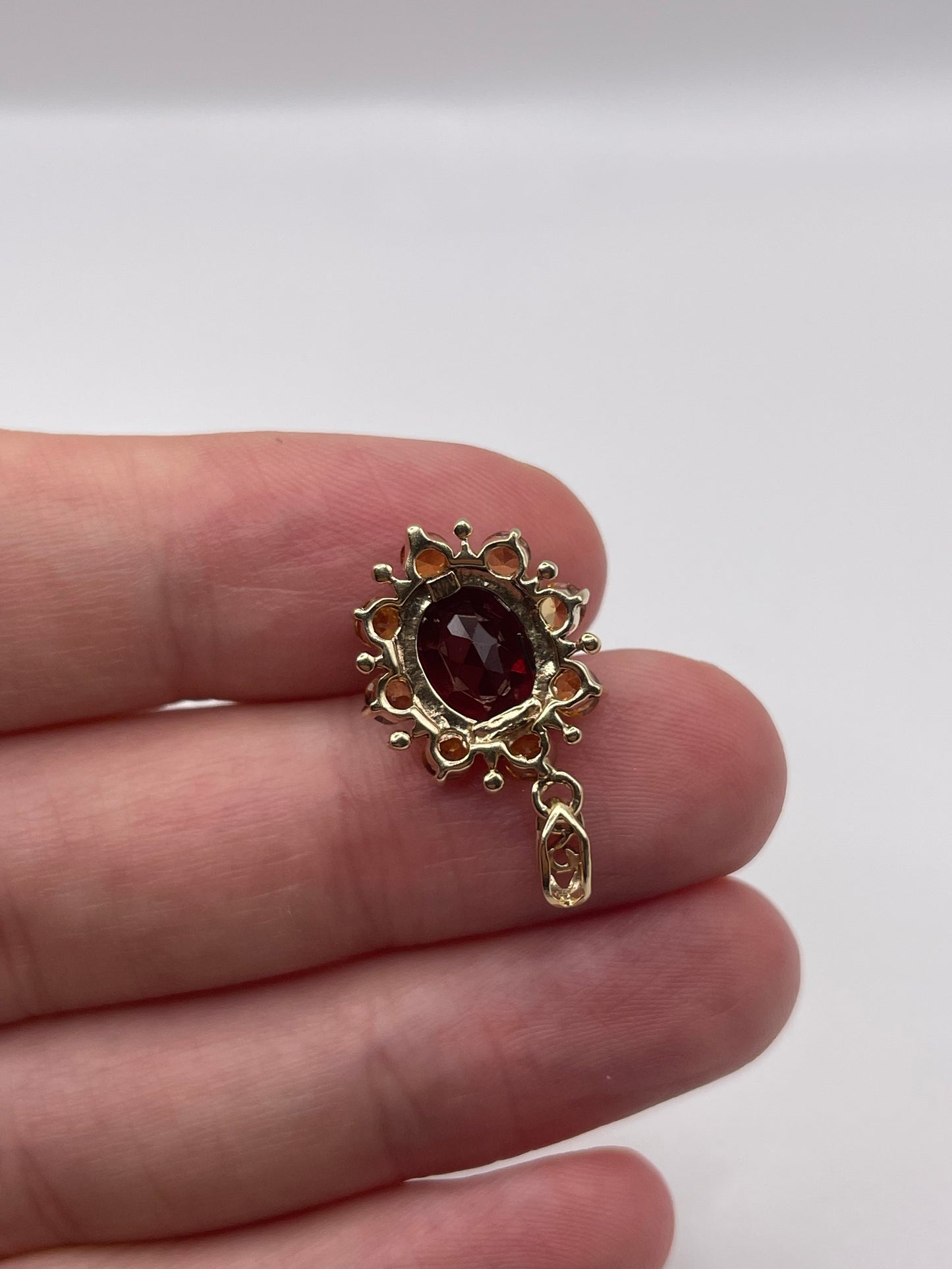9ct gold garnet and citrine pendant