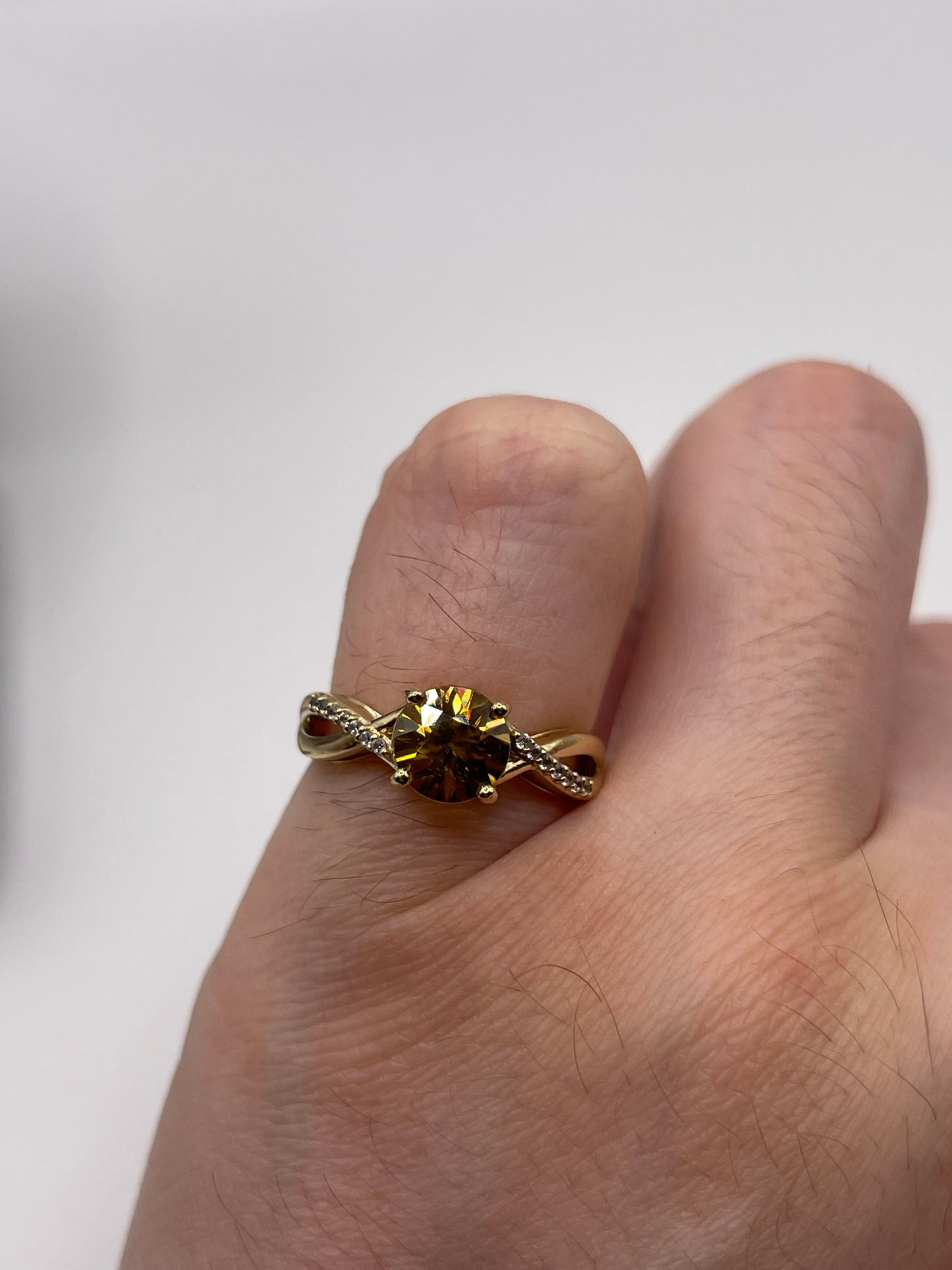 9ct gold zircon cluster ring