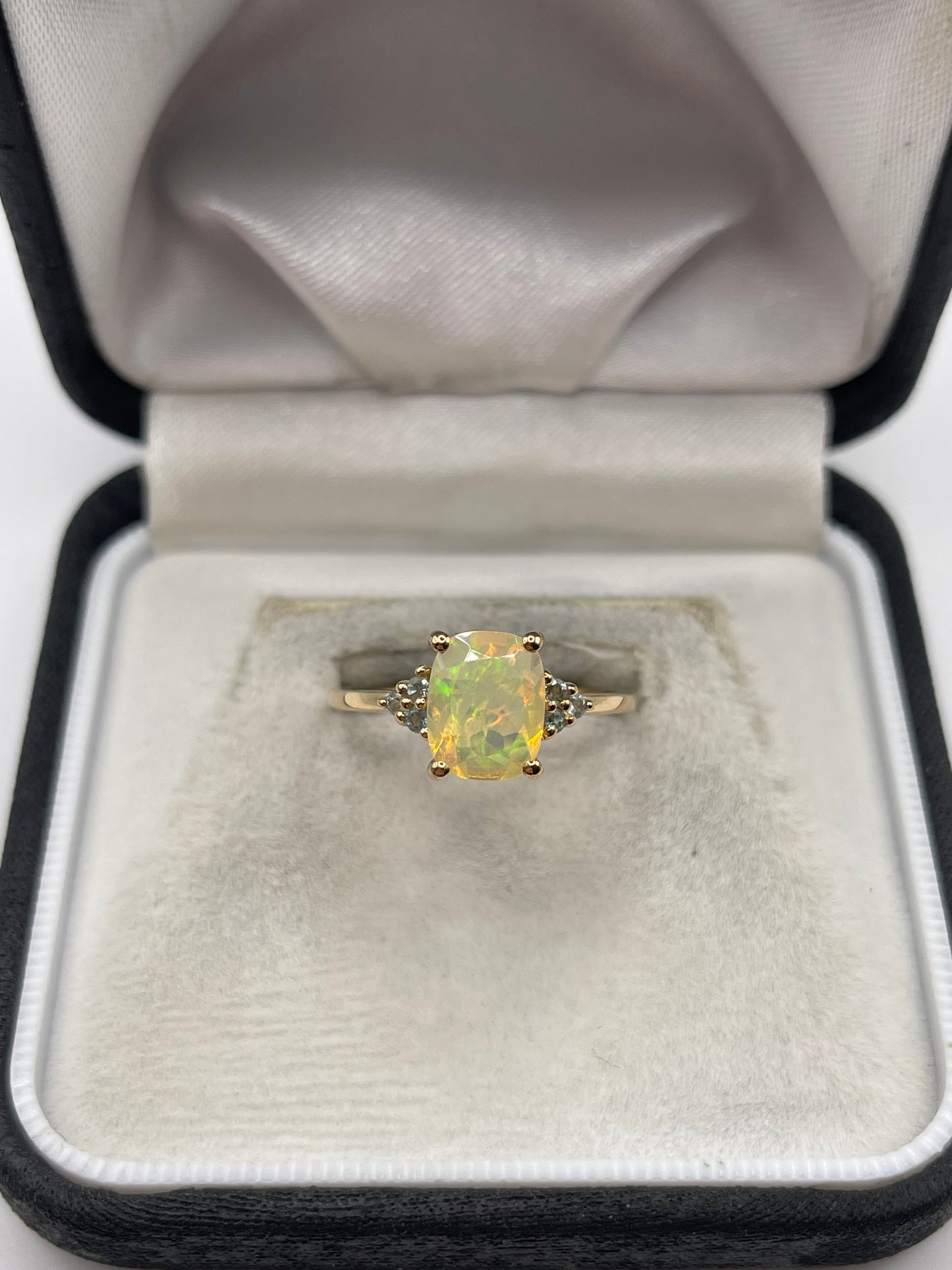 9ct gold opal and alexandrite ring