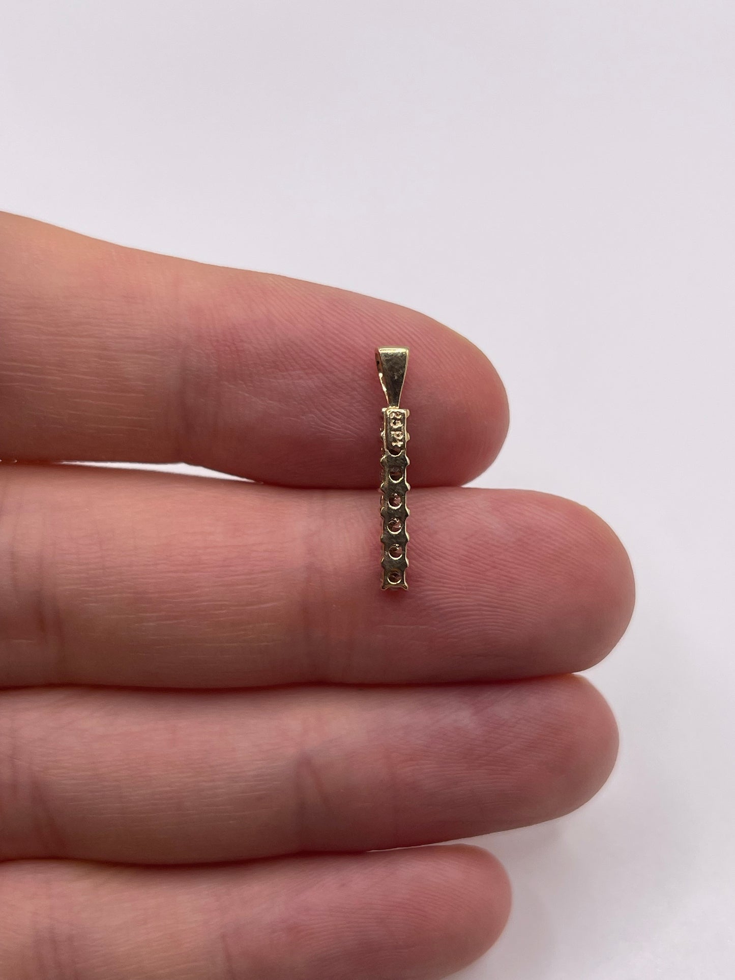 9ct gold diamond pendant
