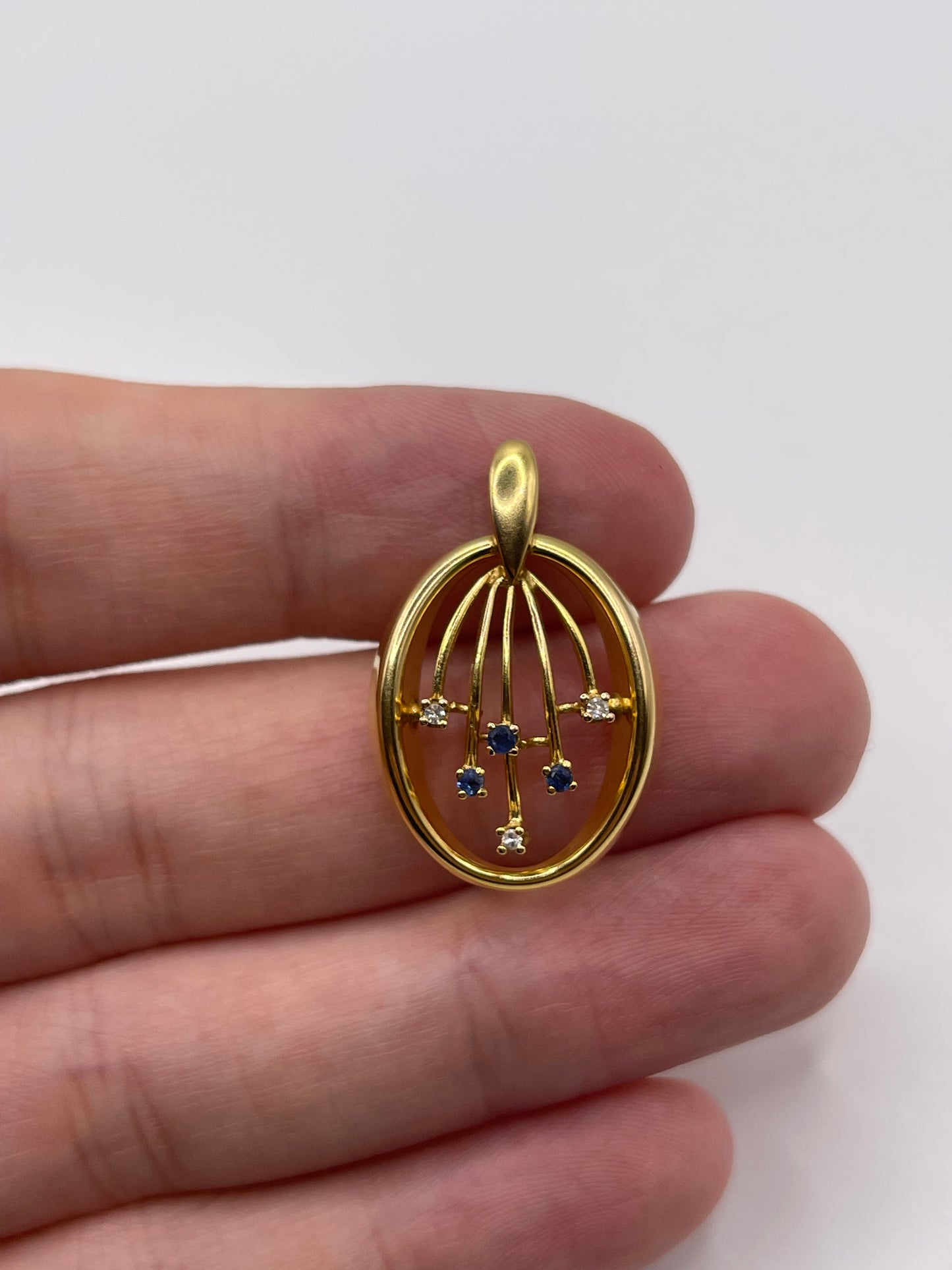 9ct gold sapphire and diamond pendant