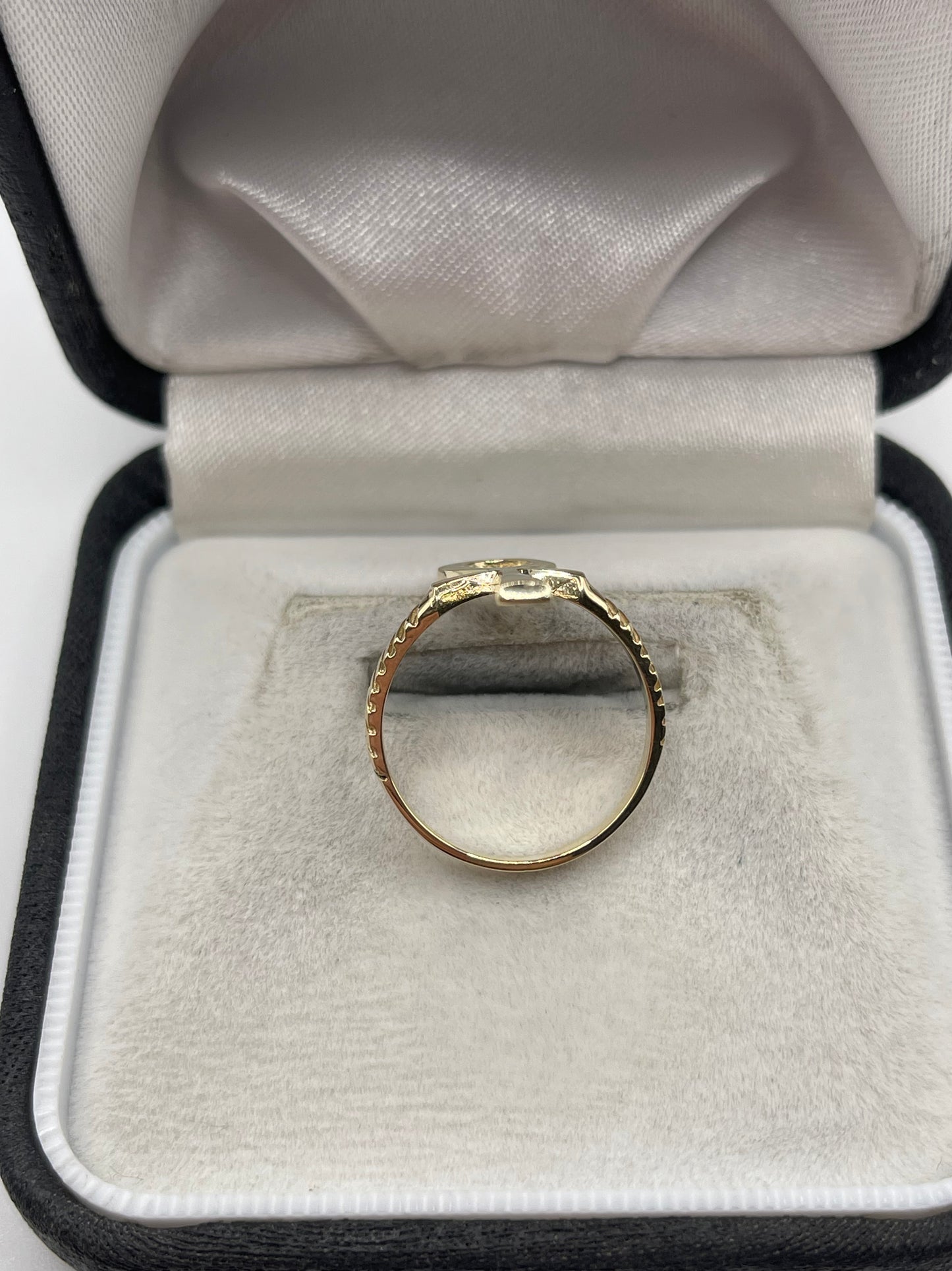 9ct gold ankh ring